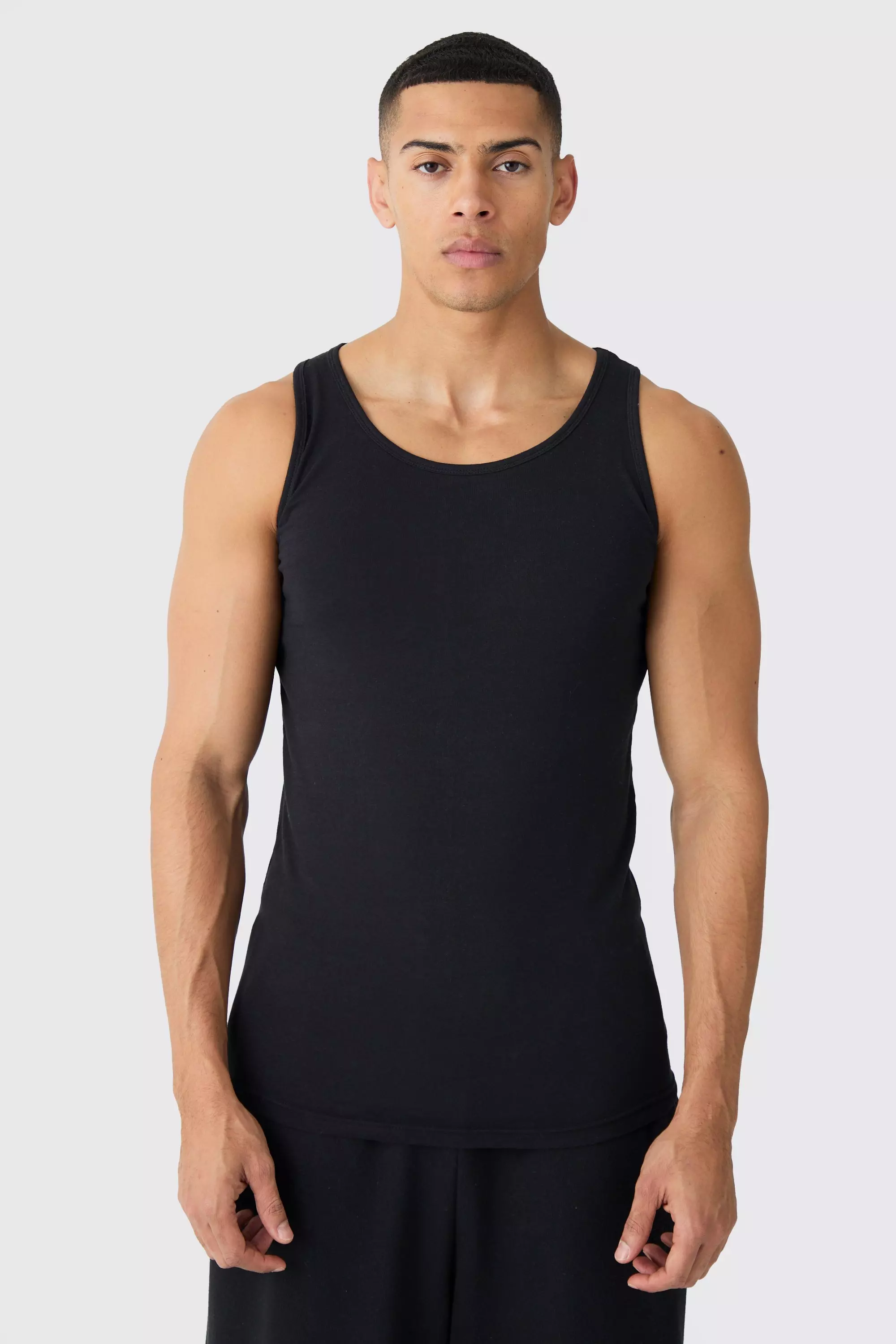 Basic Muscle Fit Vest Black