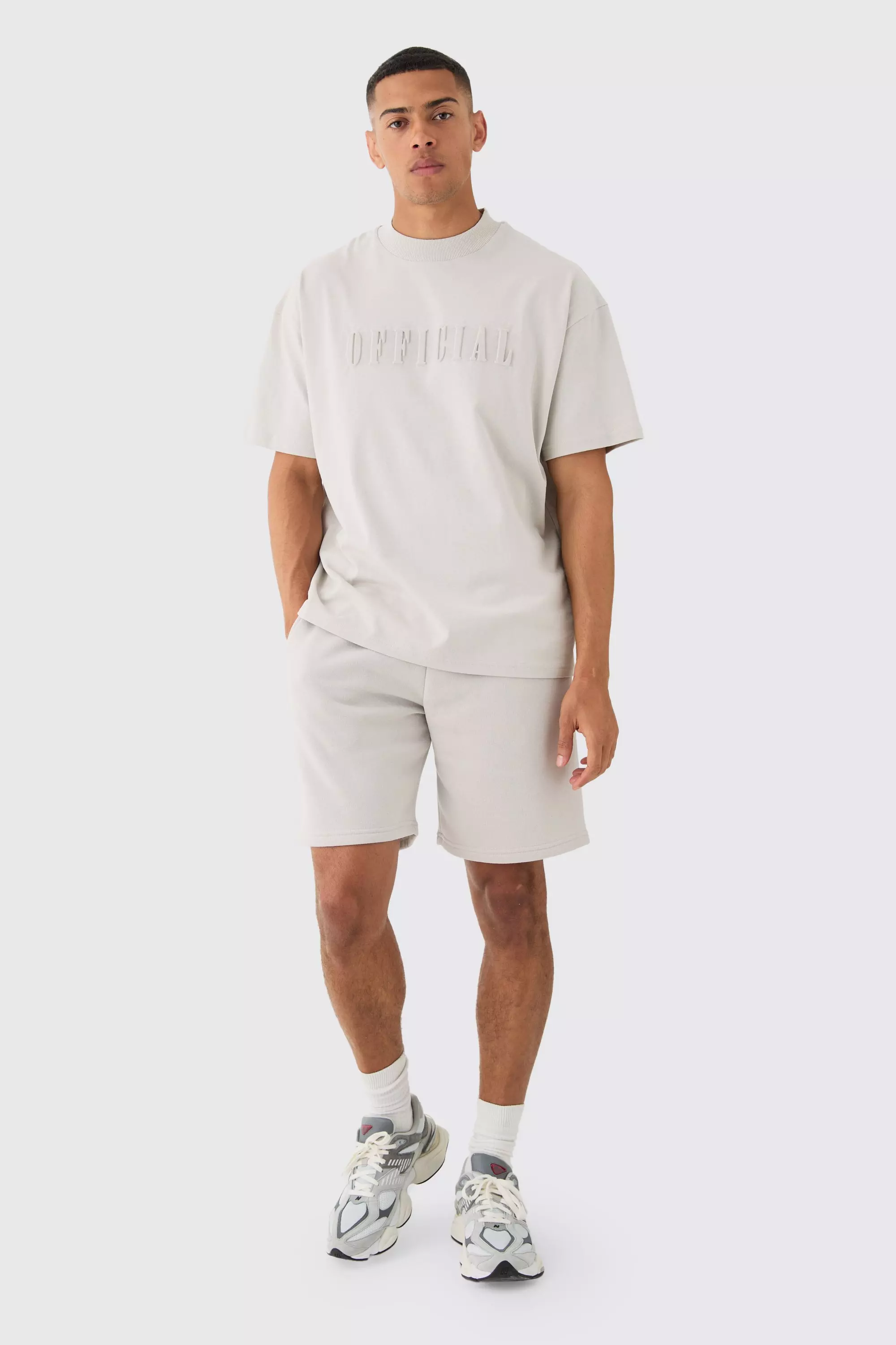 Oversize Official T-Shirt & Shorts, Light grey alternatives Bild