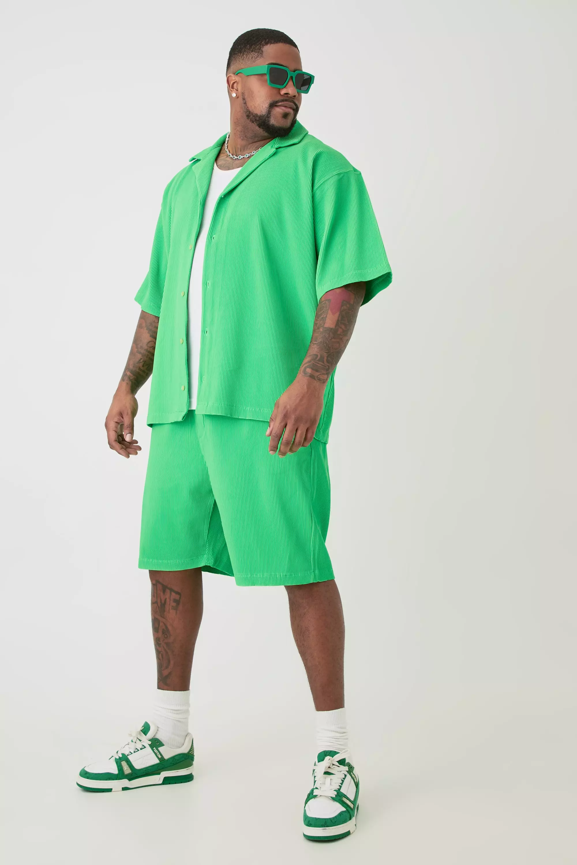 Green Plus Drop Revere Short Sleeve Pleated Shirt & Short In Green