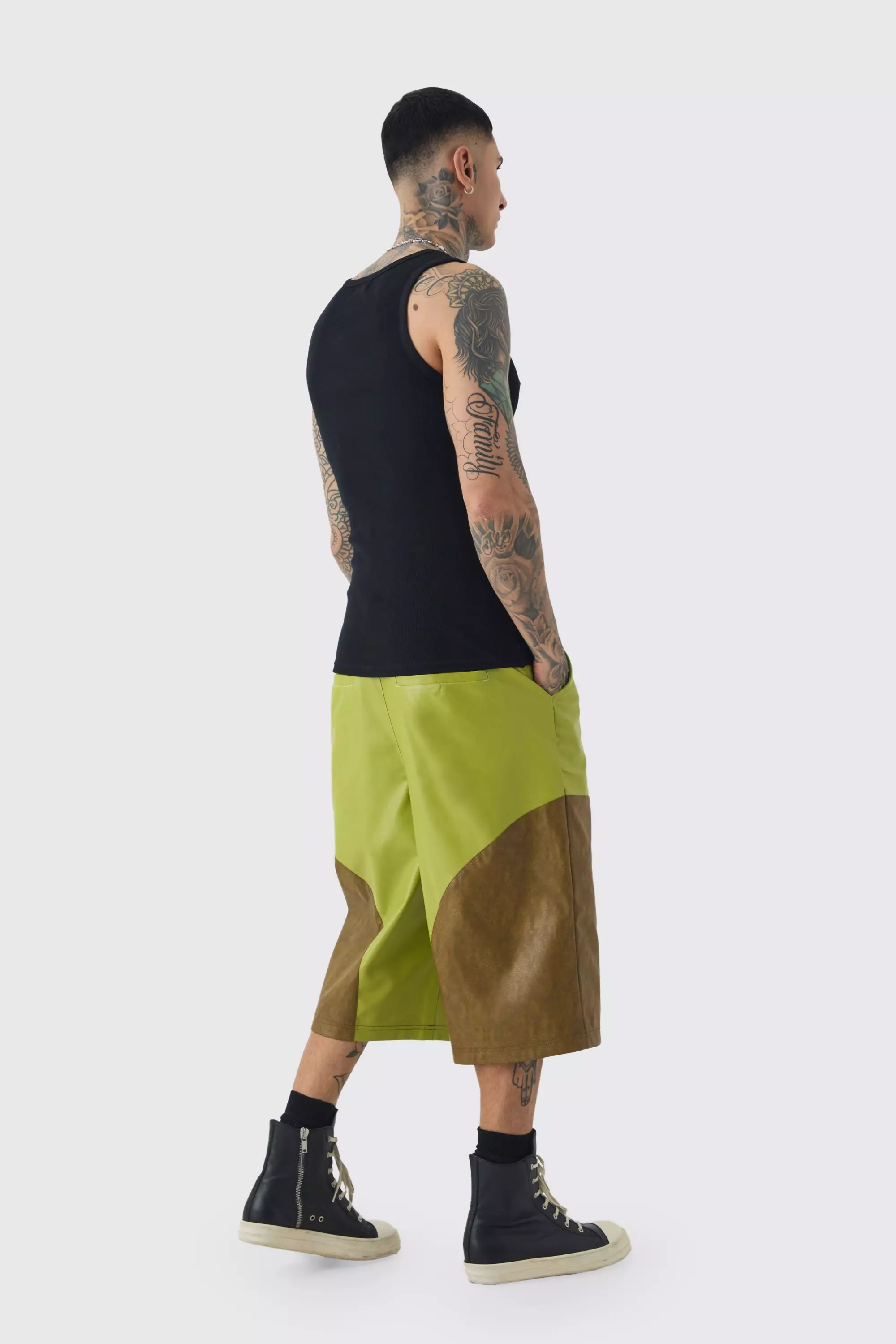 Tall PU Colorblock Jorts, Green alternatives Bild