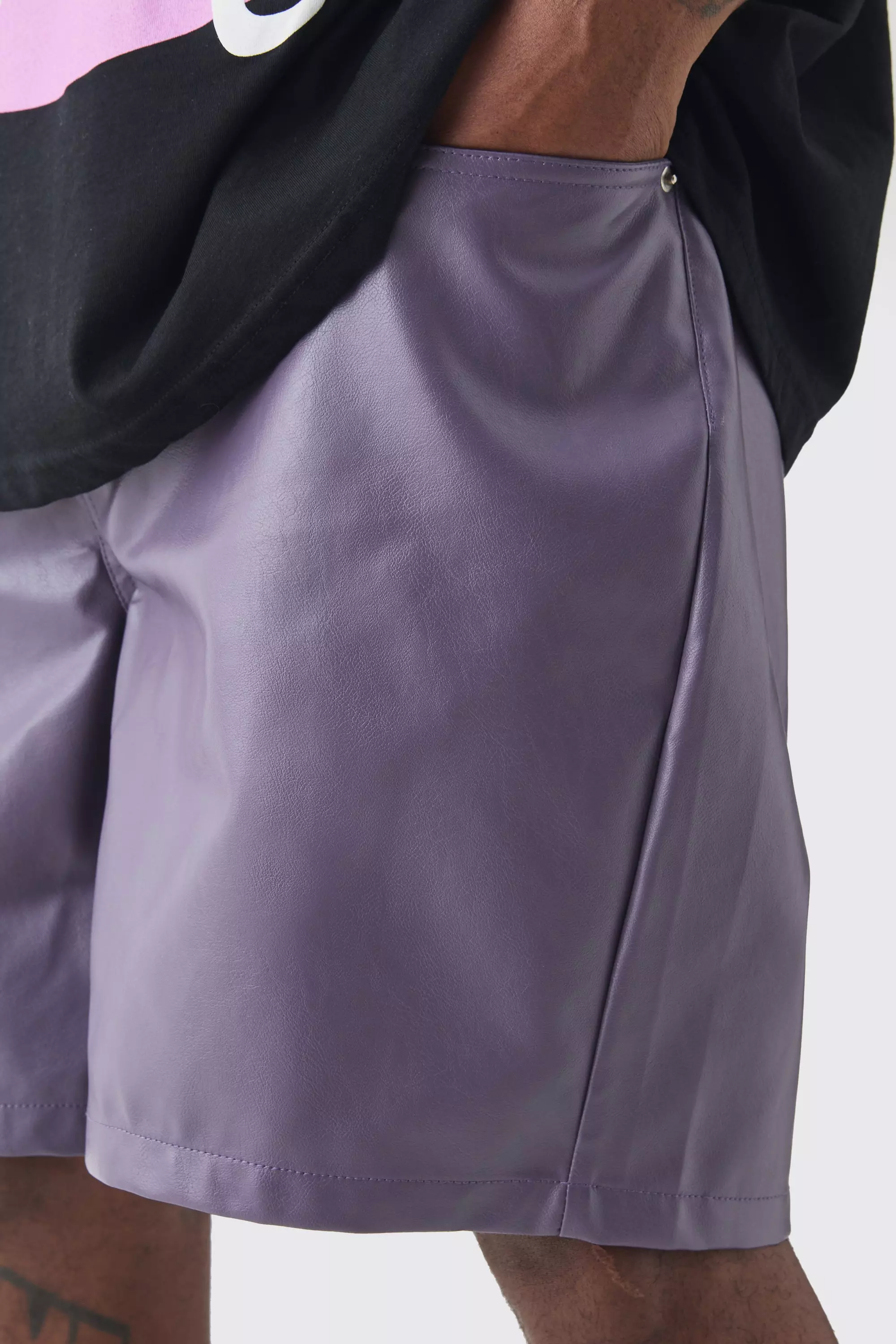 Lilac Plus Fixed Waist Relaxed PU Shorts alternative image