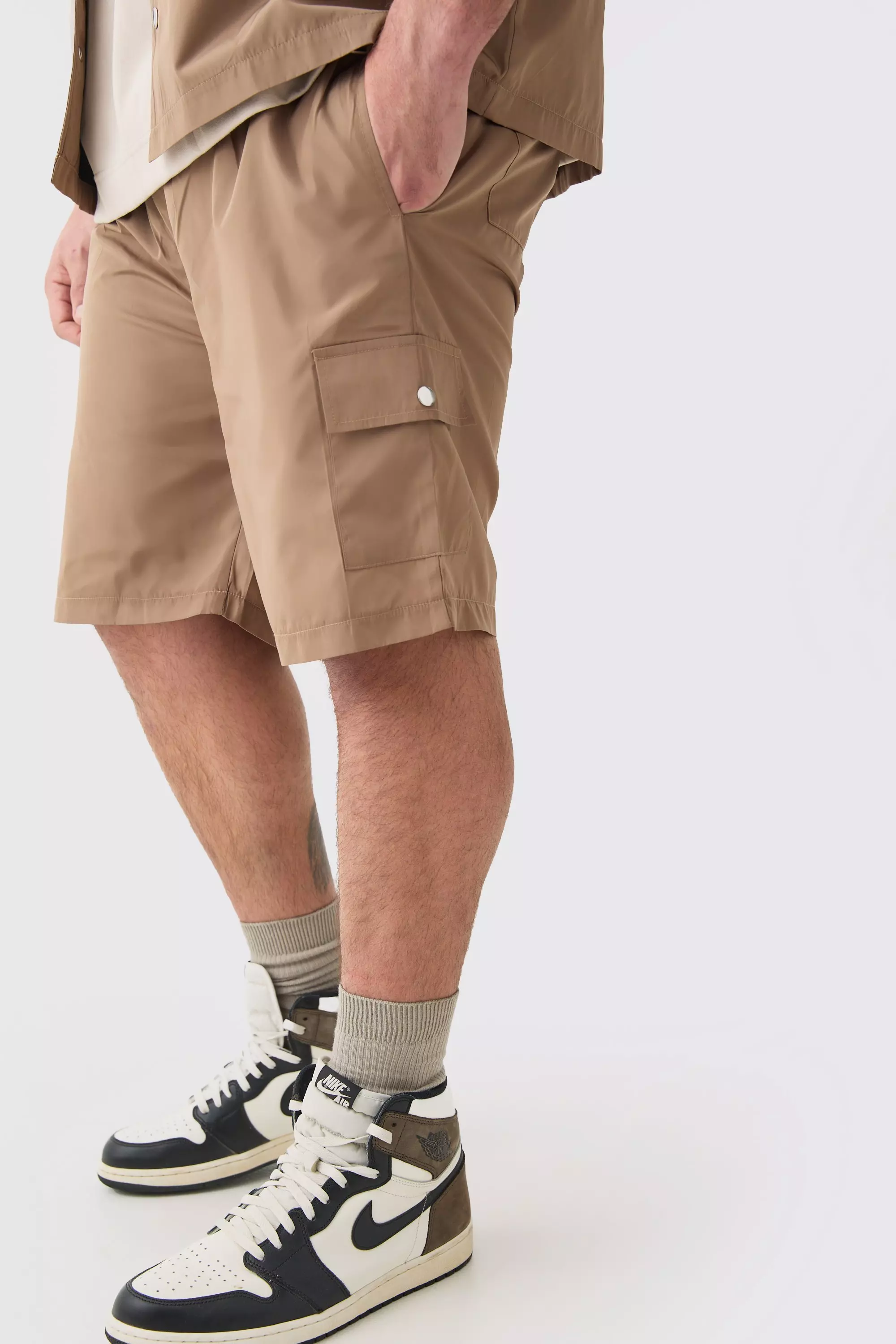 Plus Elasticated Waist Relaxed Nylon Man Cargo Short Taupe