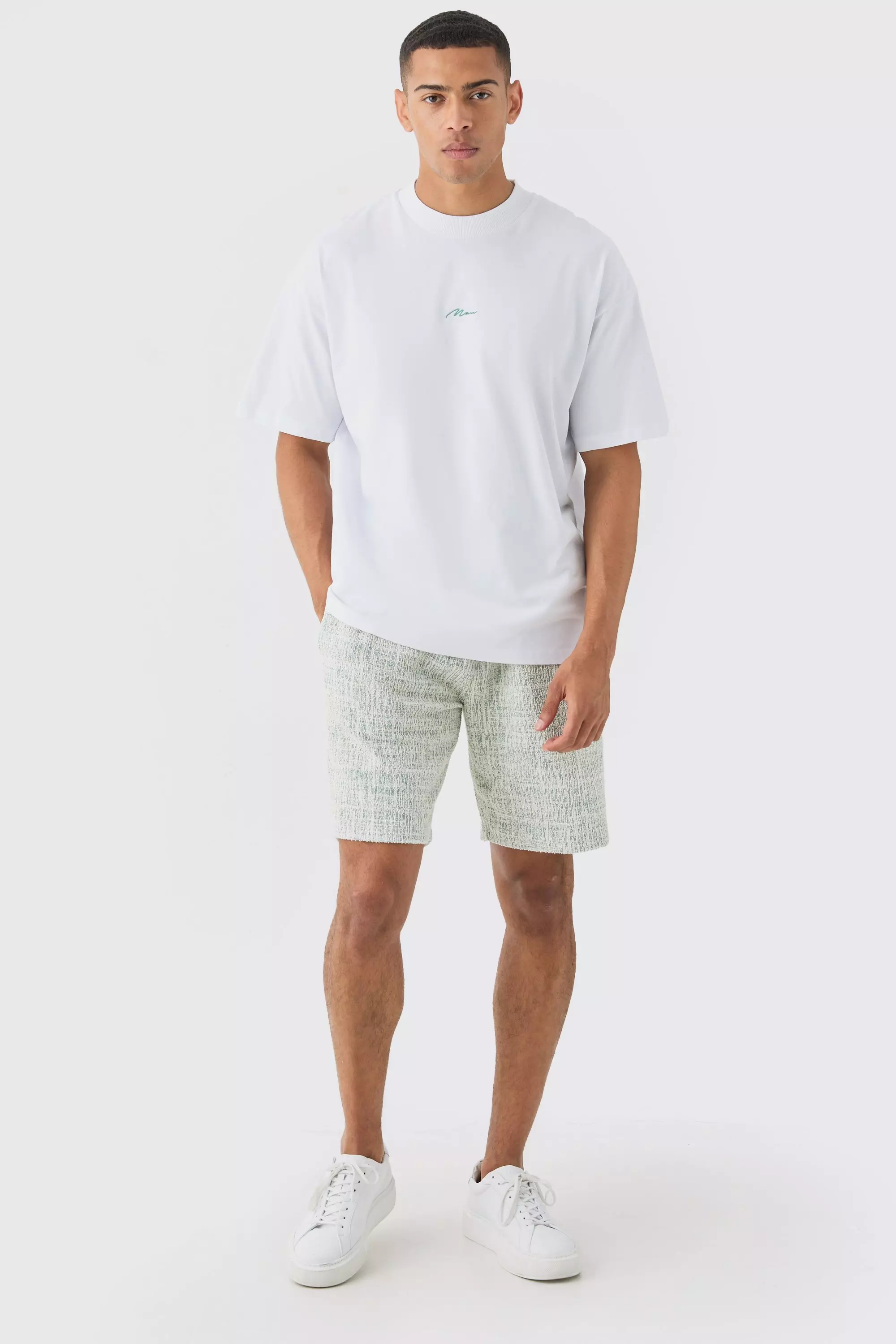 Man Oversized Extended Neck T-shirt And Textured Shorts Set Green