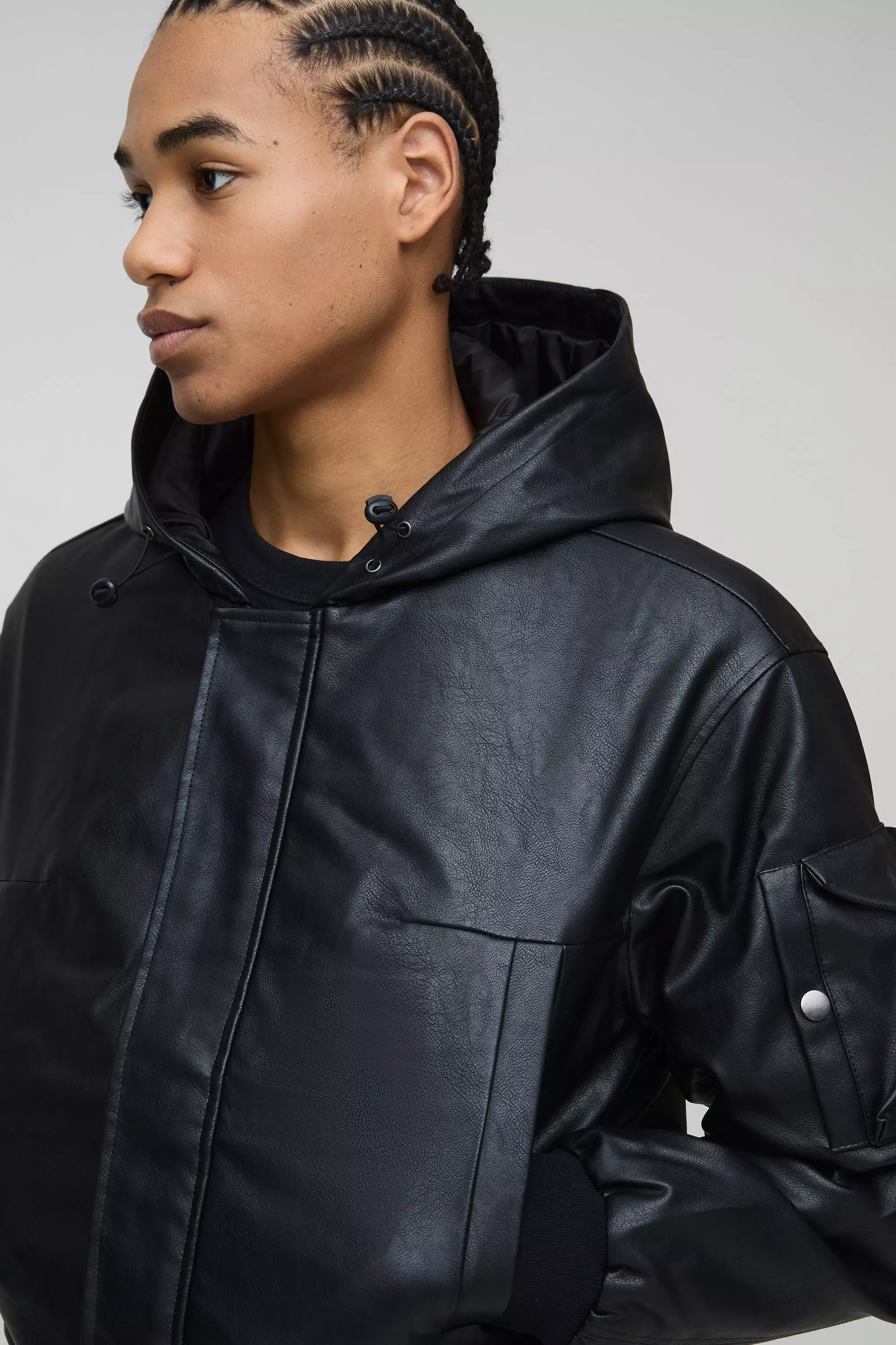 Gepolsterte PU-Bomberjacke mit Kapuze, Black alternatives Bild