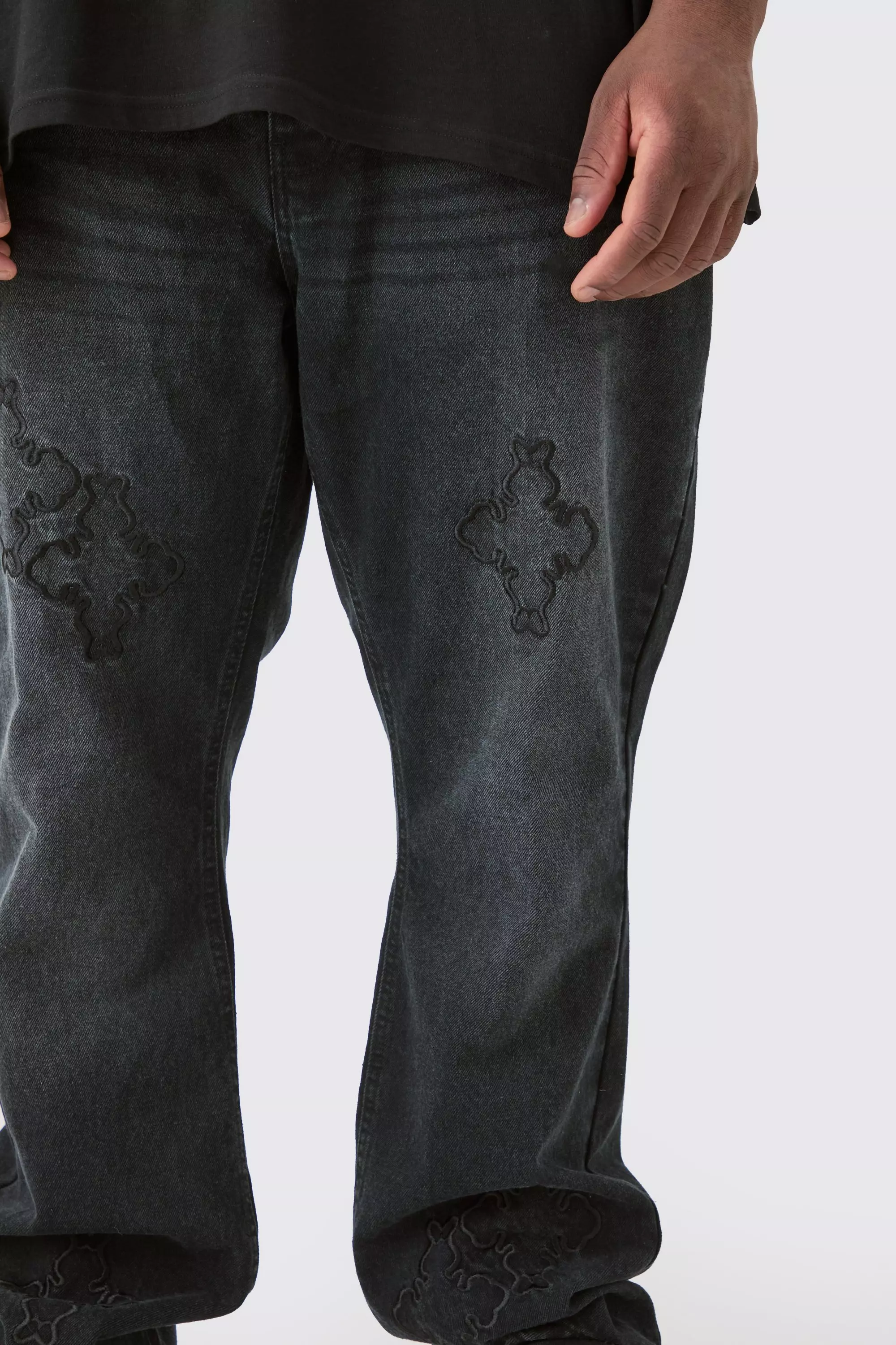 Washed black Plus Slim Rigid Flare Cross Applique Jeans alternative image