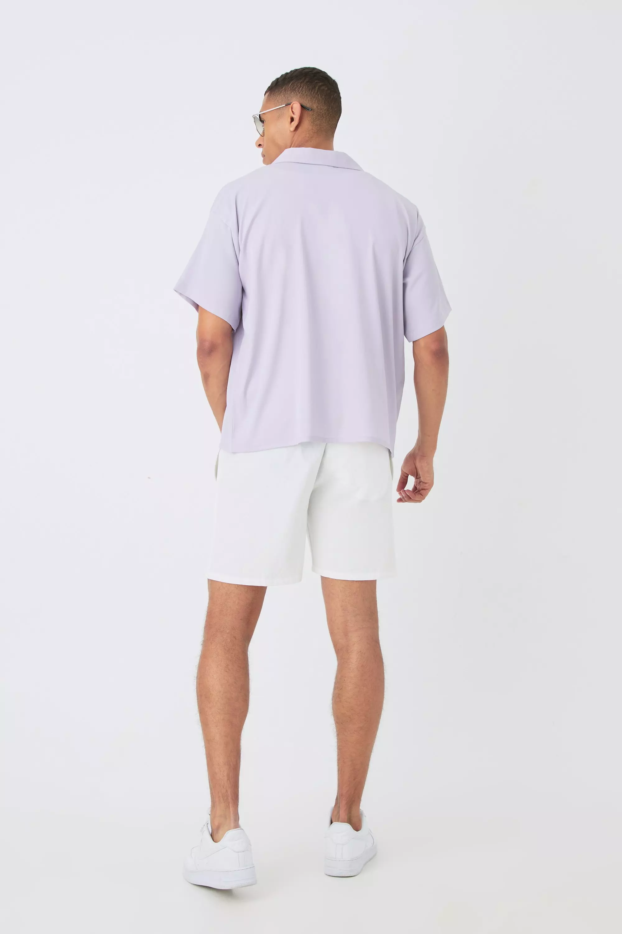 Kurzärmliges kastiges Satin-Hemd, Lilac alternatives Bild