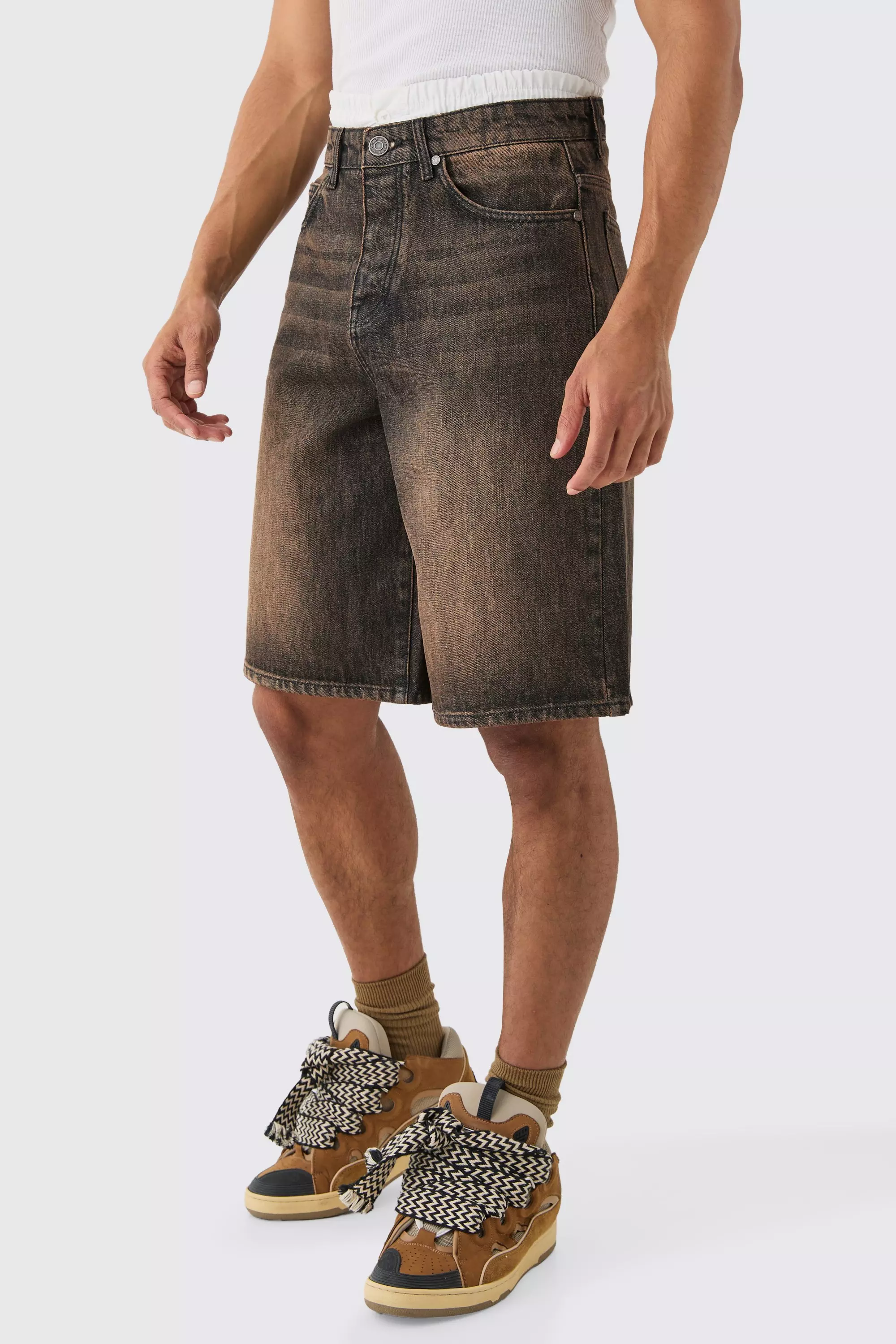 Double Waist Band Denim Jorts In Brown alternative image