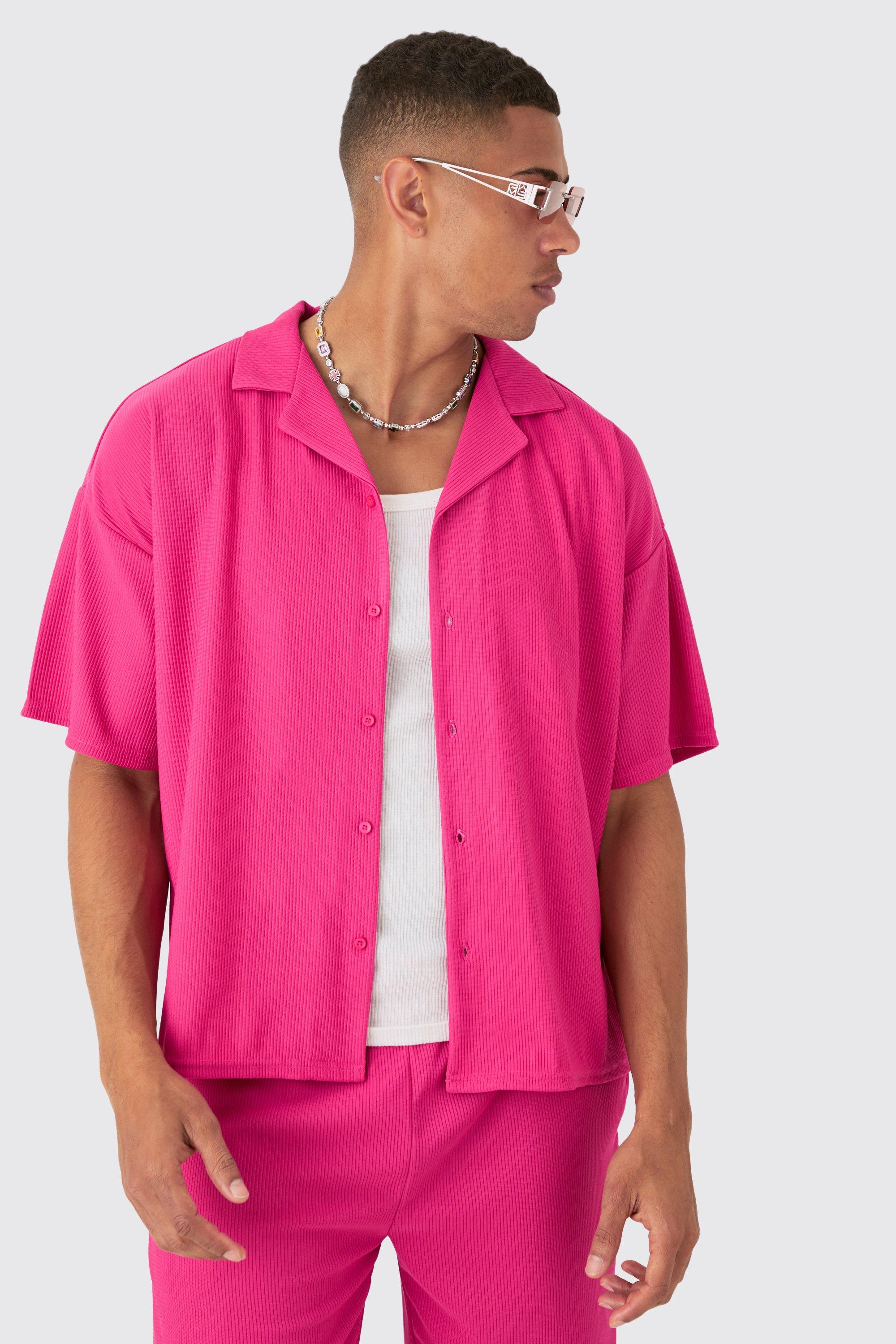 ribbed pink shirt