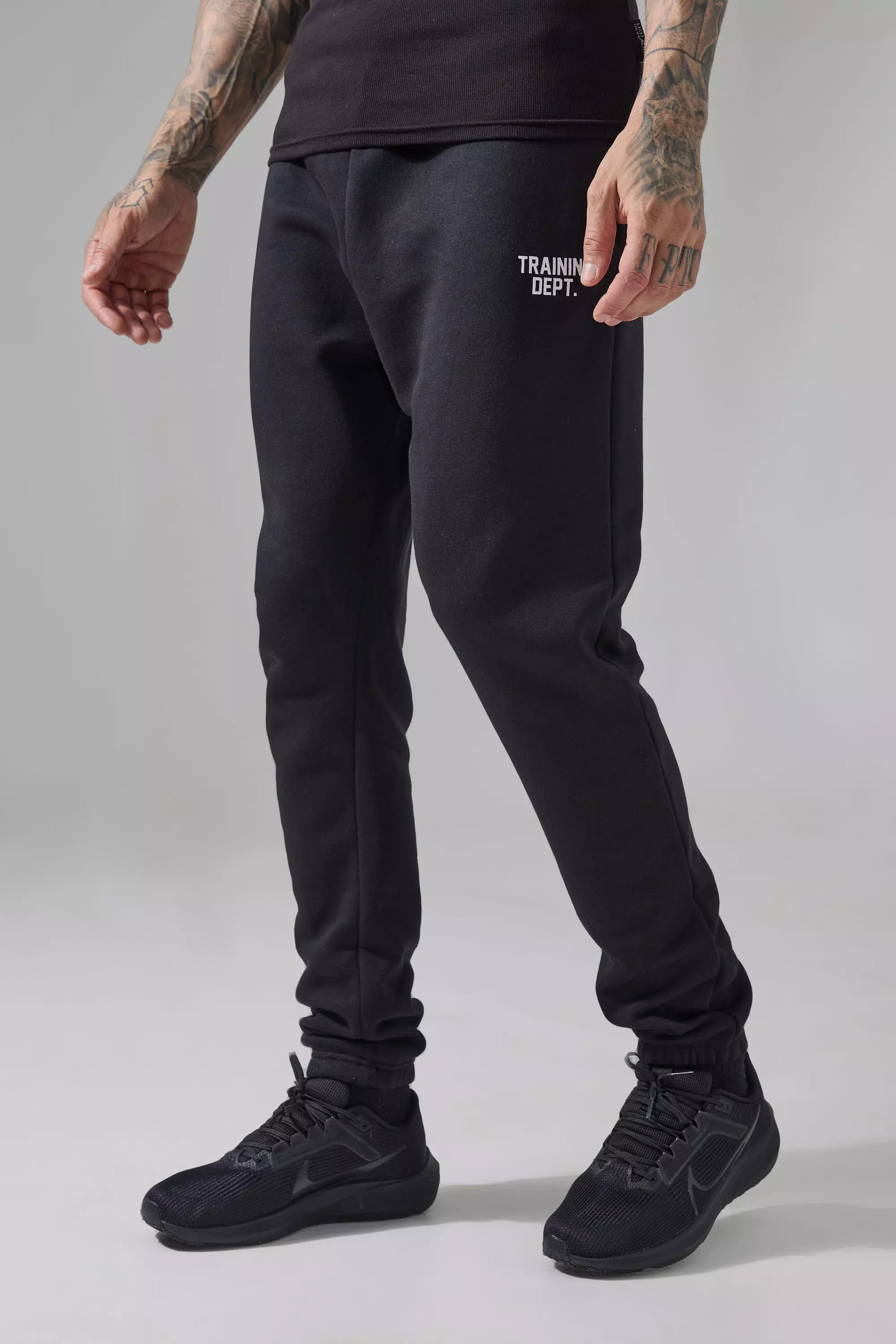bmm82141_black_xl?$