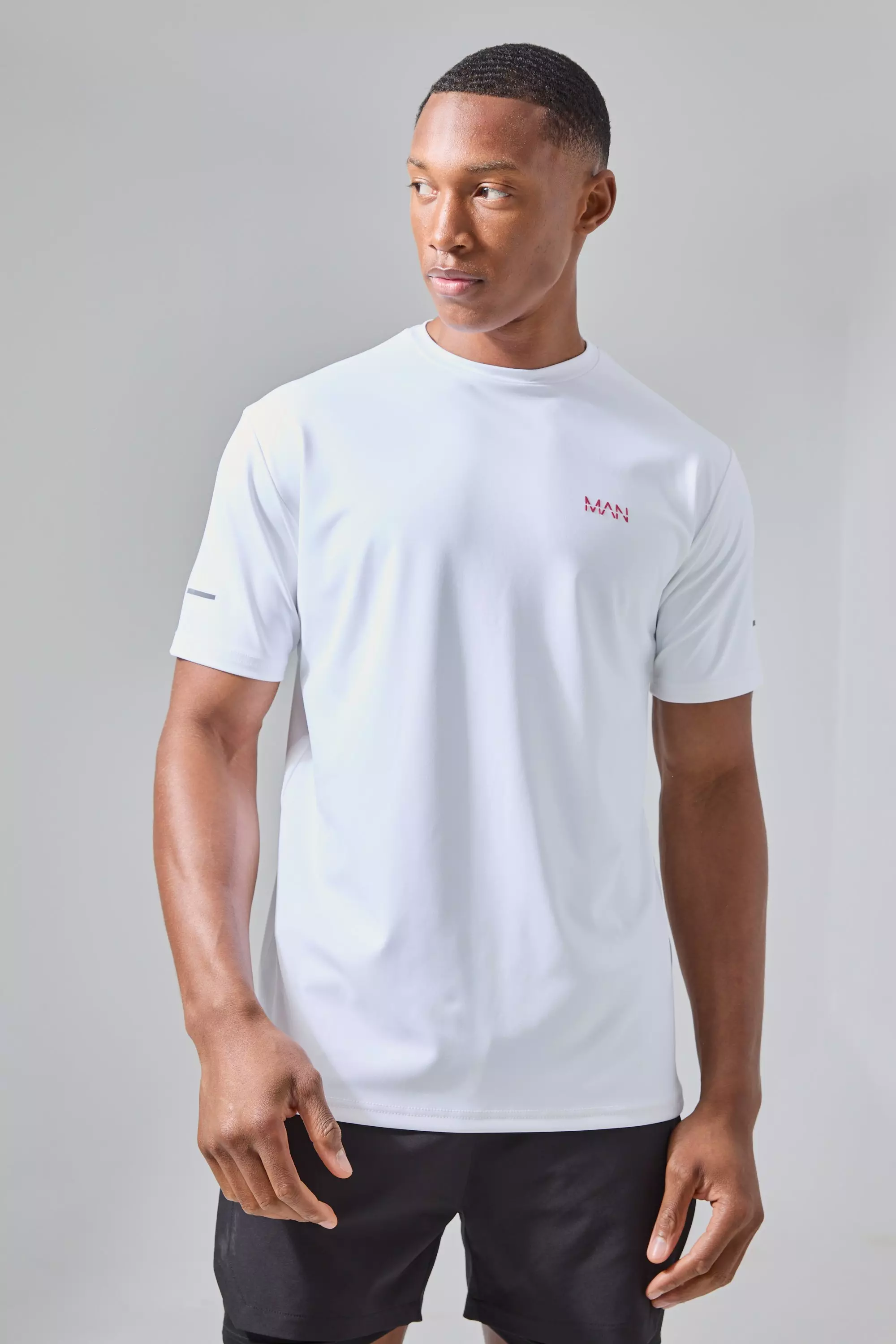 Man Active Performance Regular Fit T-shirt White