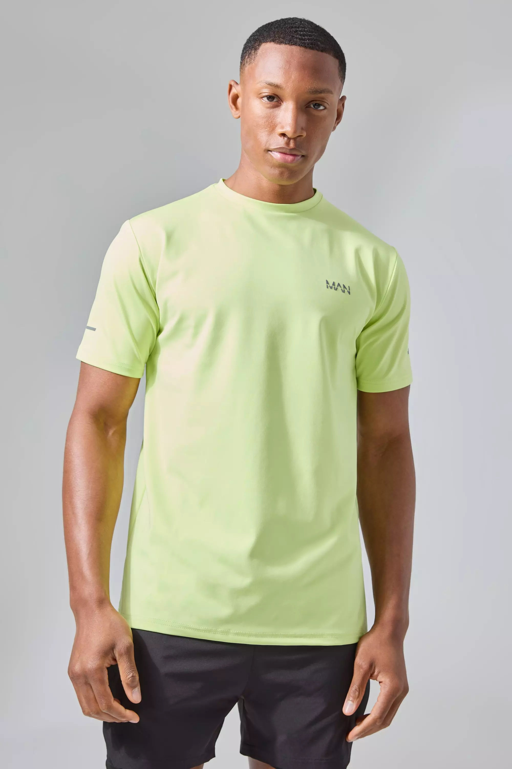 Man Active Performance Regular Fit T-shirt Green