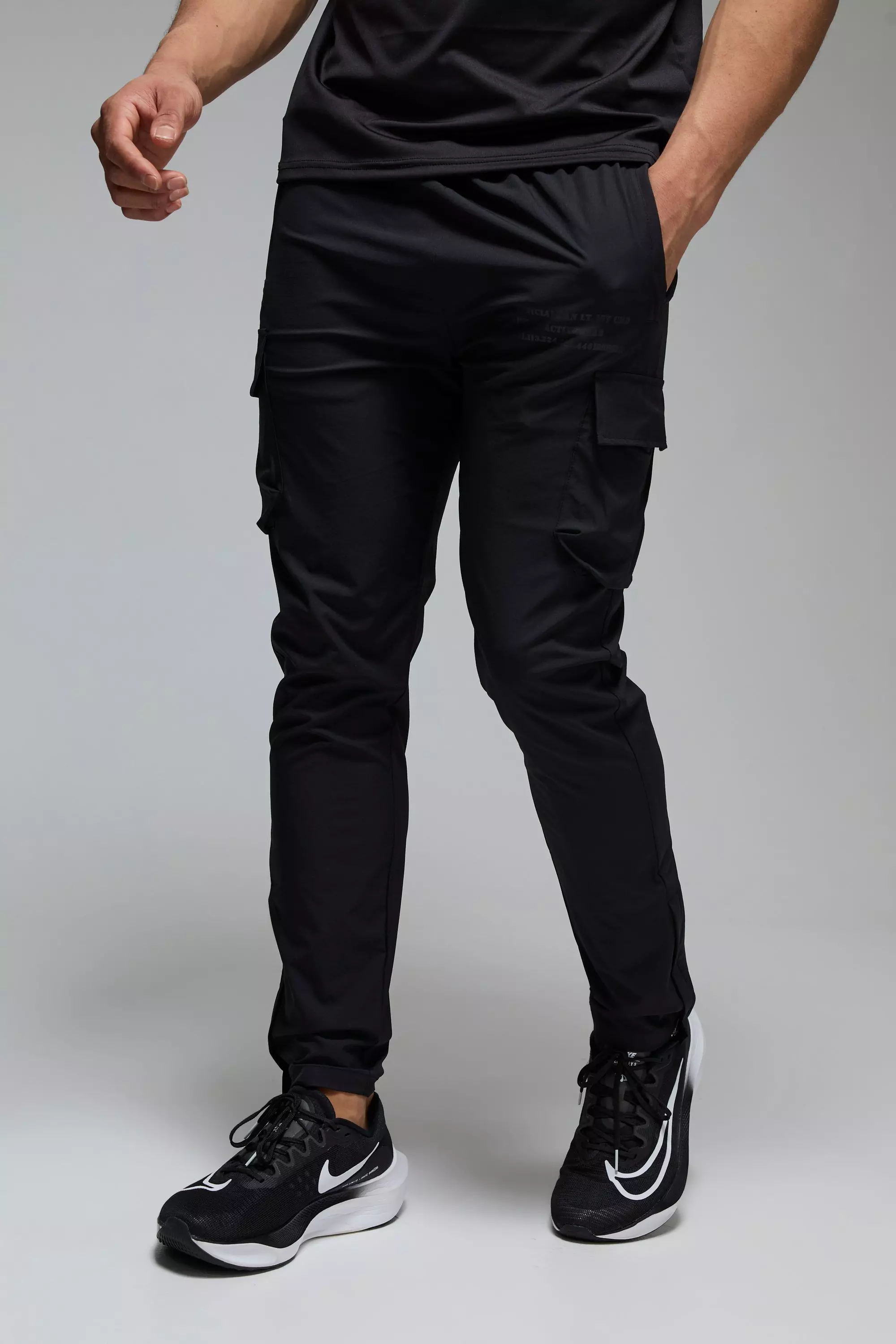 Jogging de sport cargo - MAN Active, Black autre image