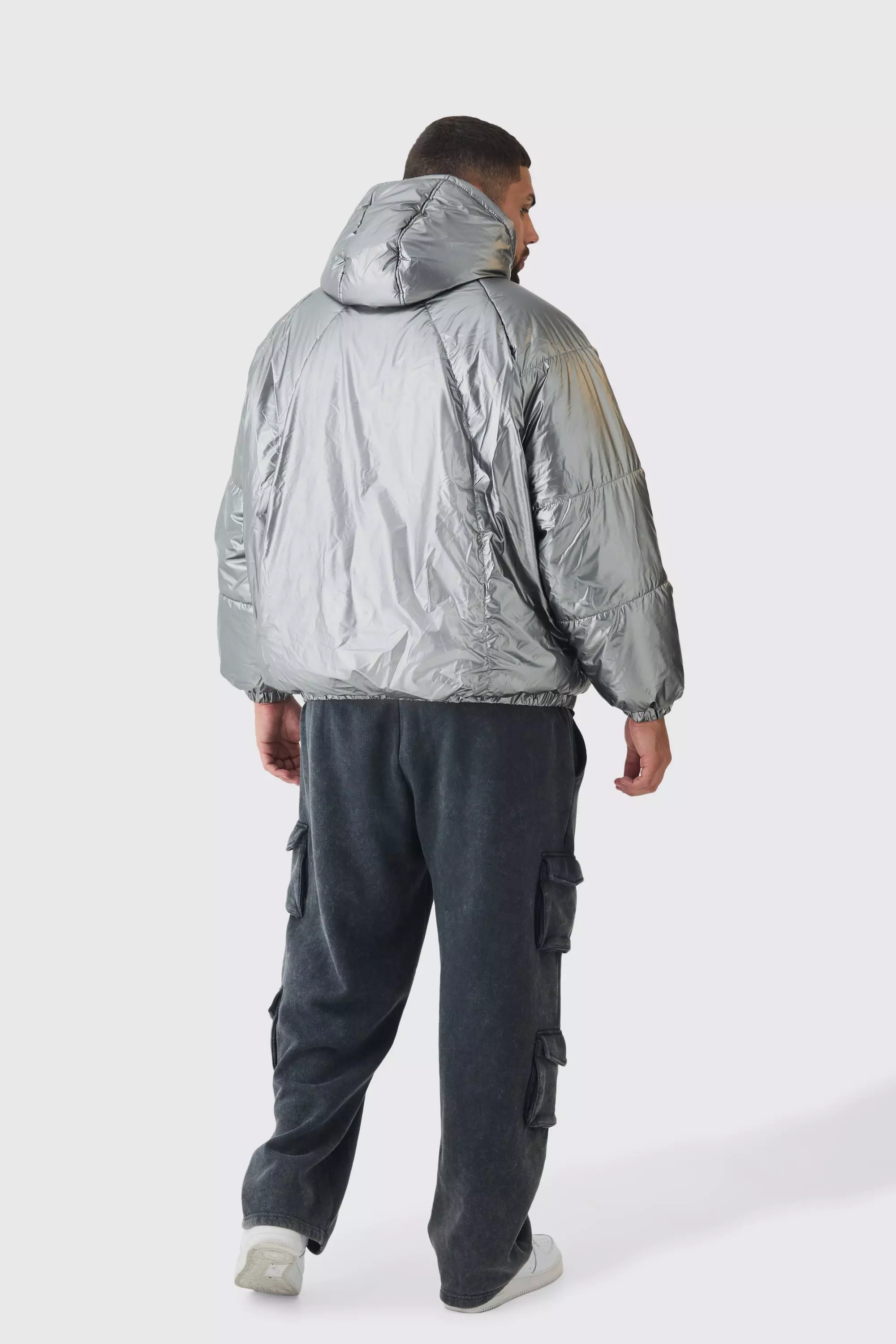 Plus Oversize Metallic Steppjacke mit Kapuze, Charcoal alternatives Bild