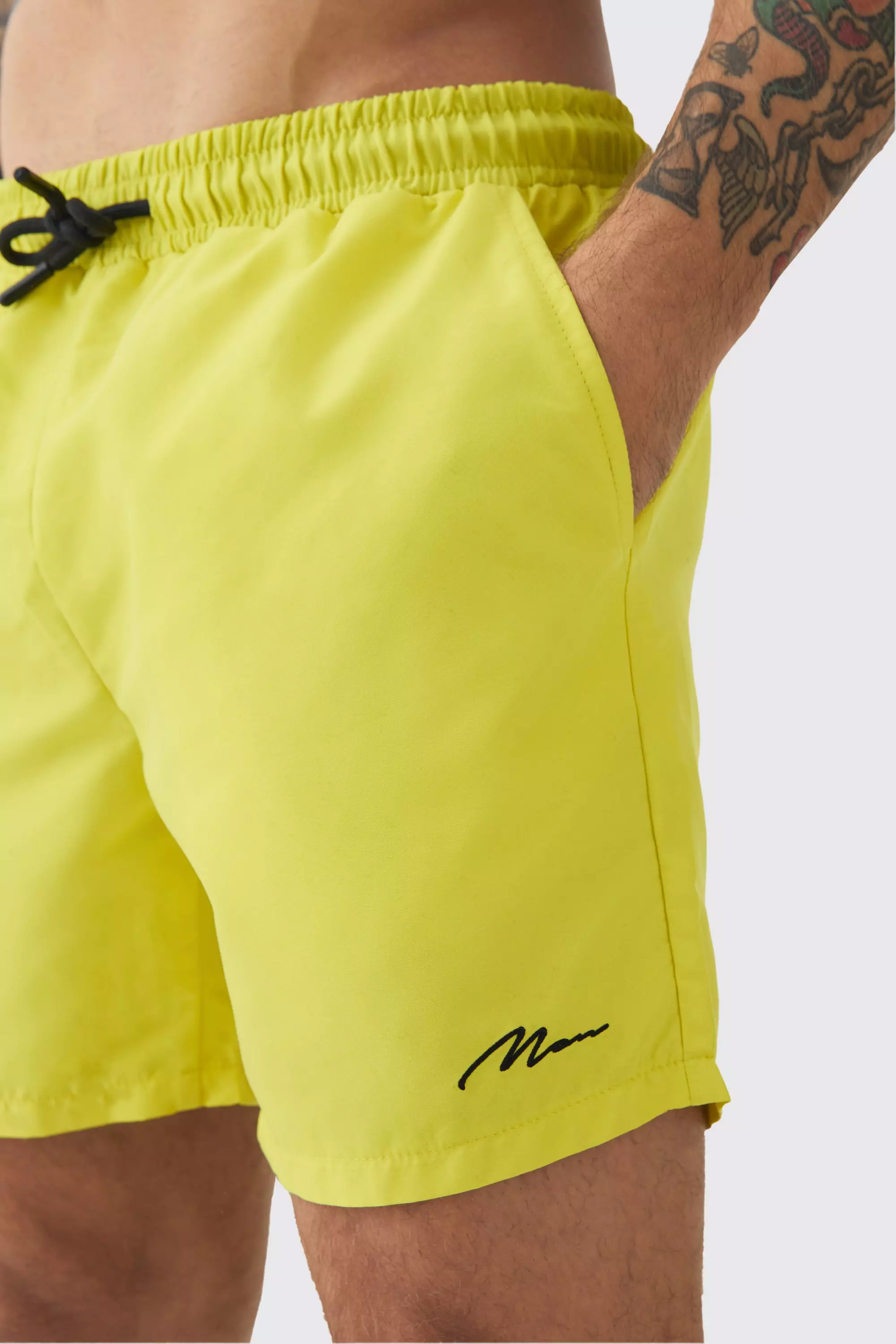 Short de bain mi-long à logo - MAN, Neon-yellow autre image
