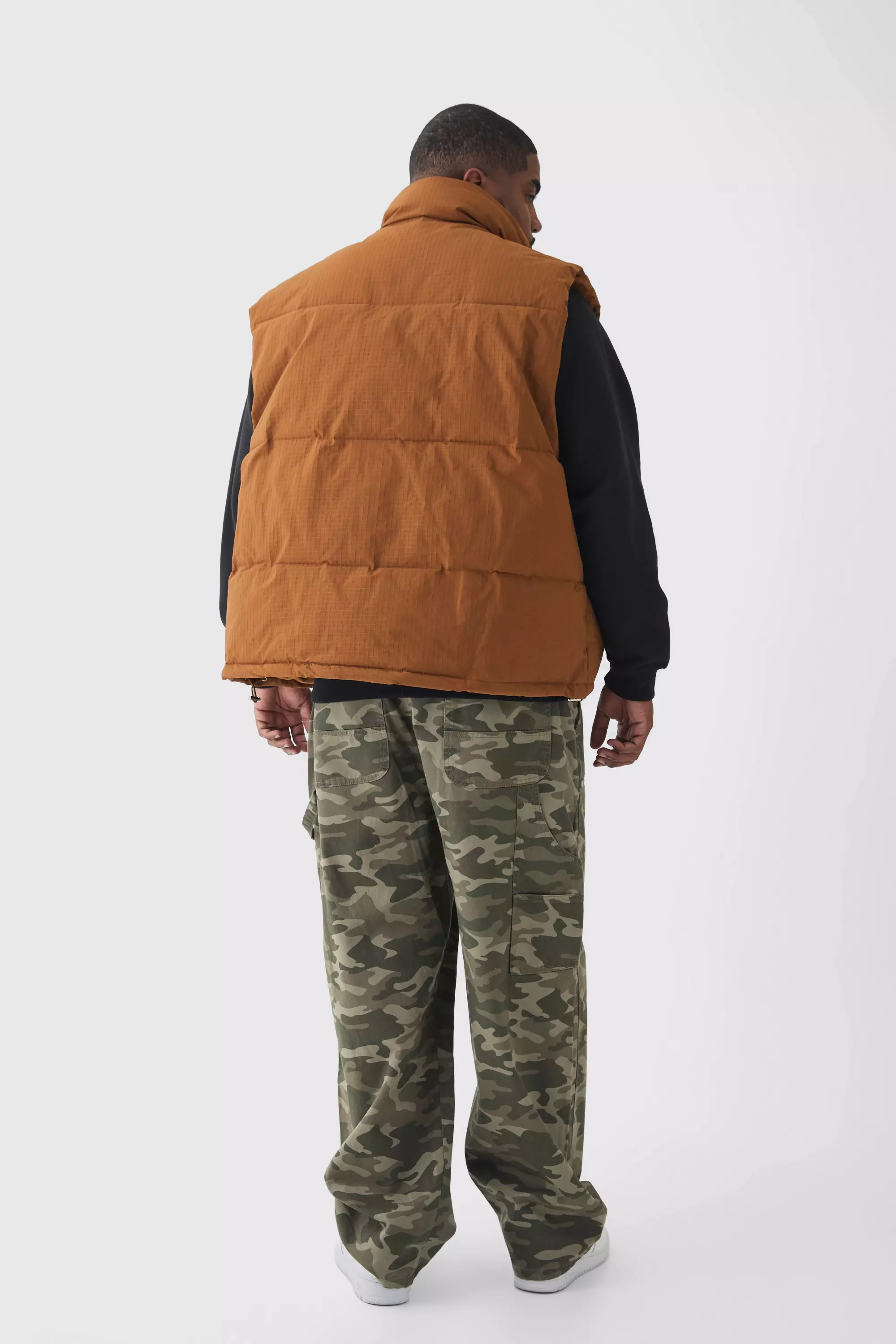 Plus Man Ripstop Steppweste mit Trichterkragen, Tan alternatives Bild