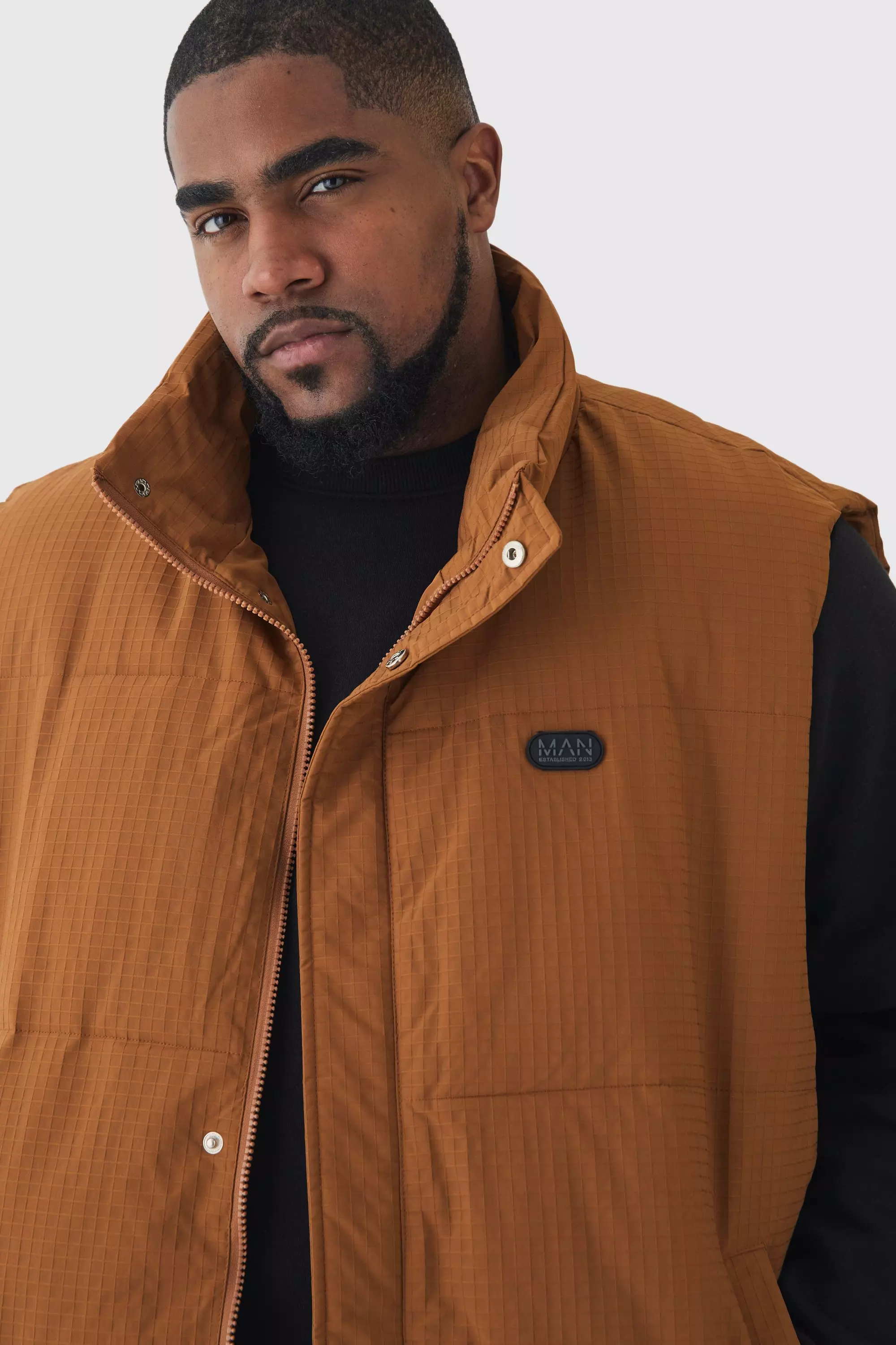 Plus Man Ripstop Funnel Neck Puffer Gilet In Tan alternative image