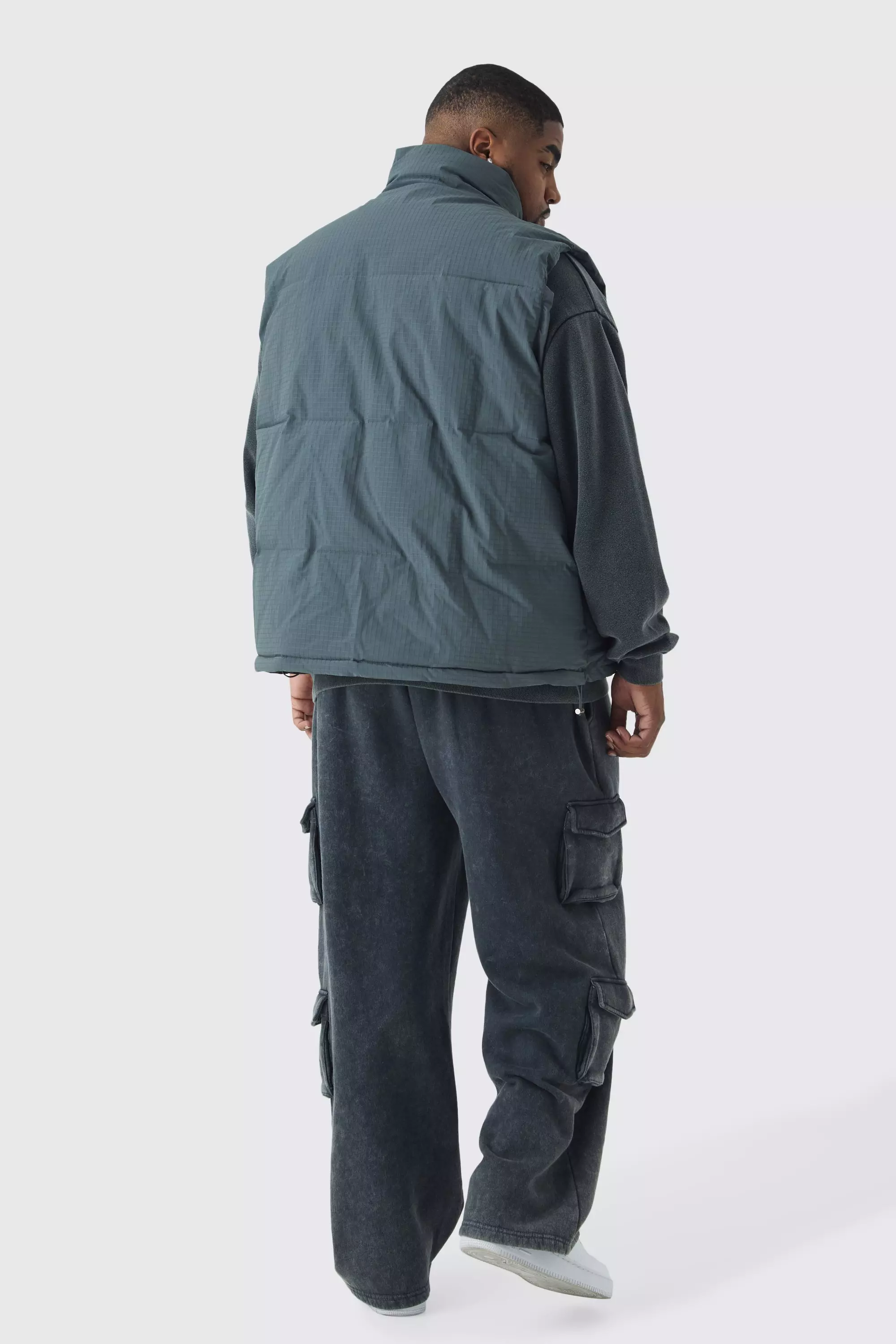 Plus Man Ripstop Funnel Neck Puffer Gilet In Slate alternative image