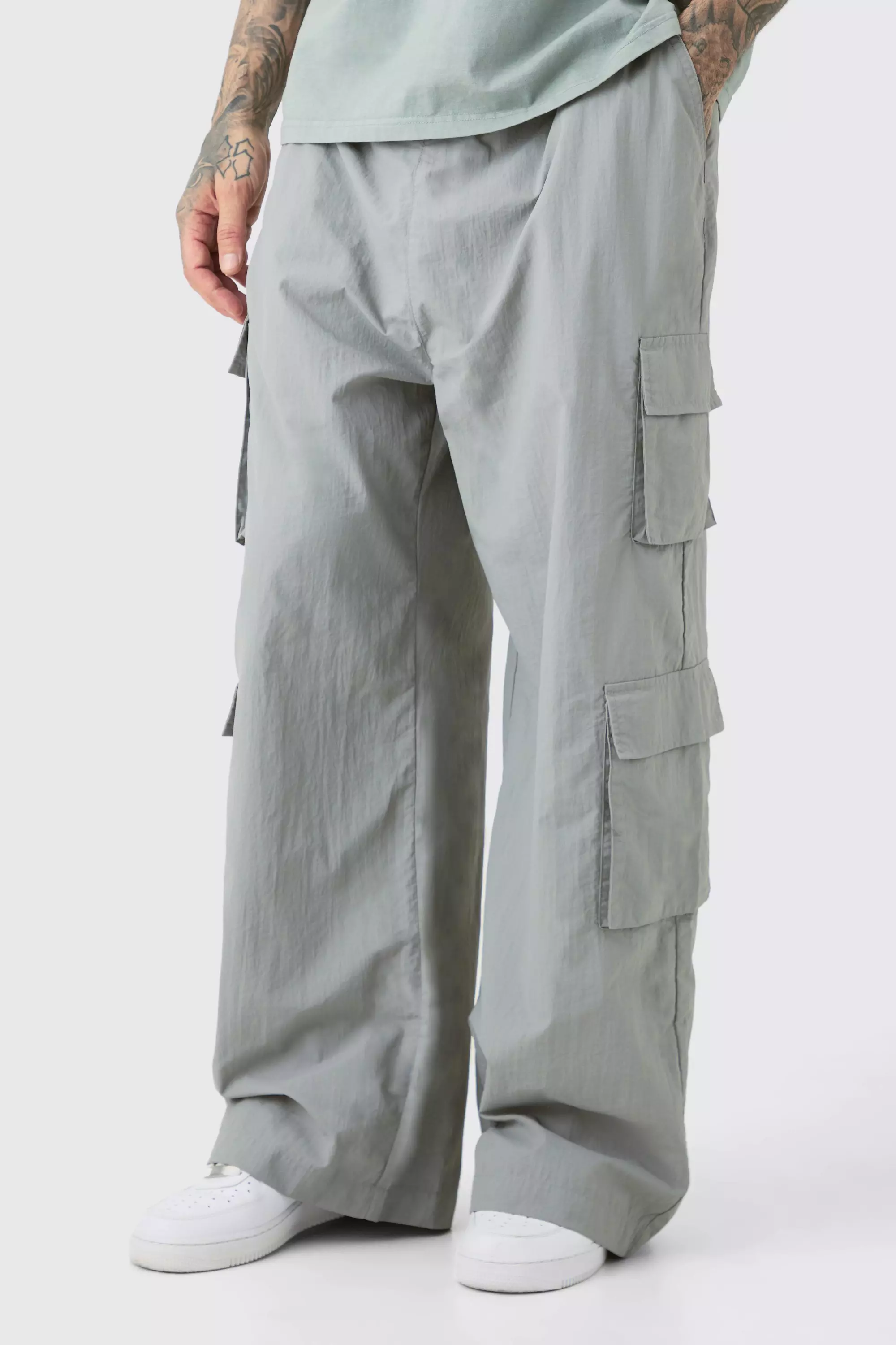 Grey Tall Parachute Broek Met Zakken alternatieve afbeelding