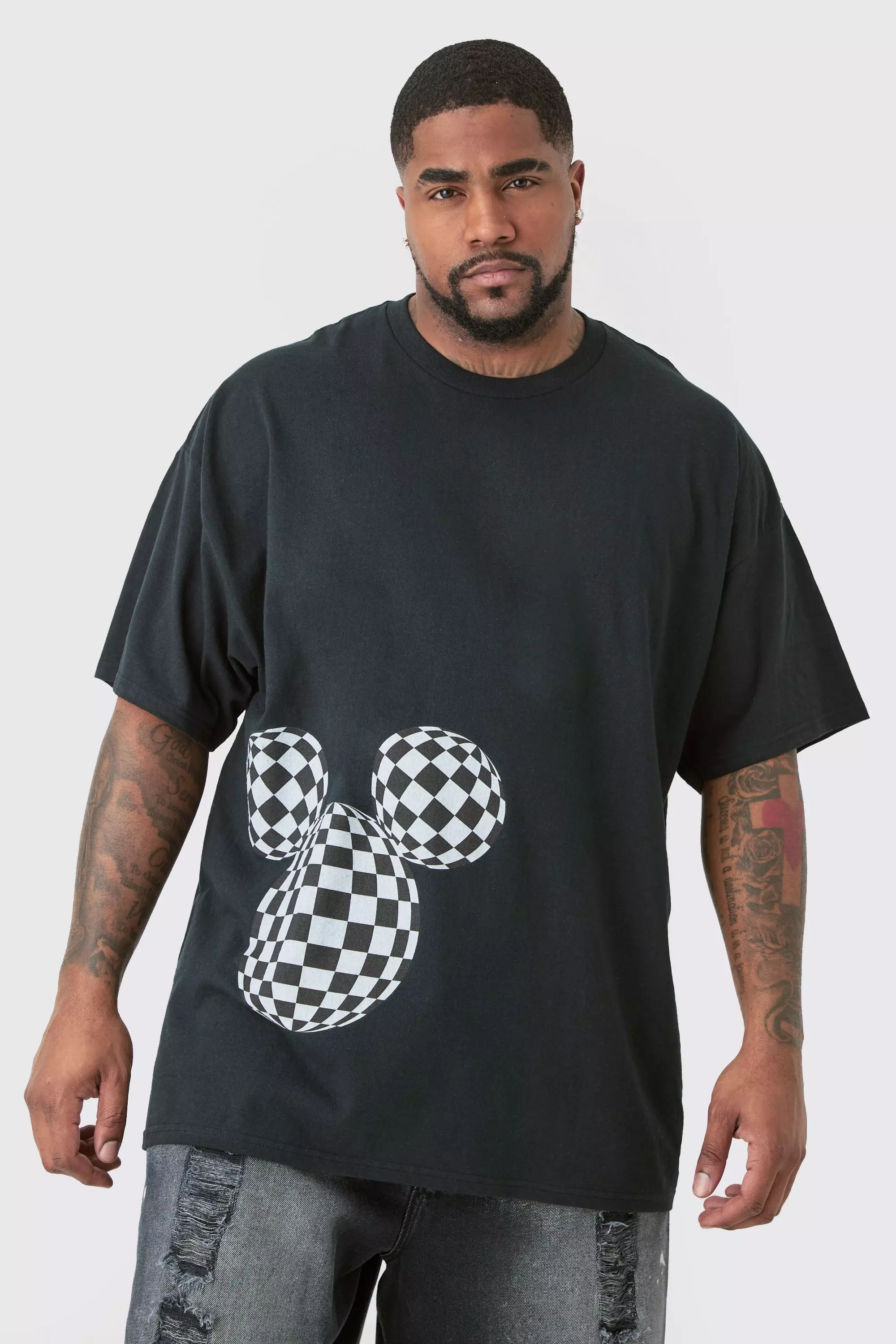 Plus Oversized Mickey Mouse License T shirt in Black boohooMAN USA