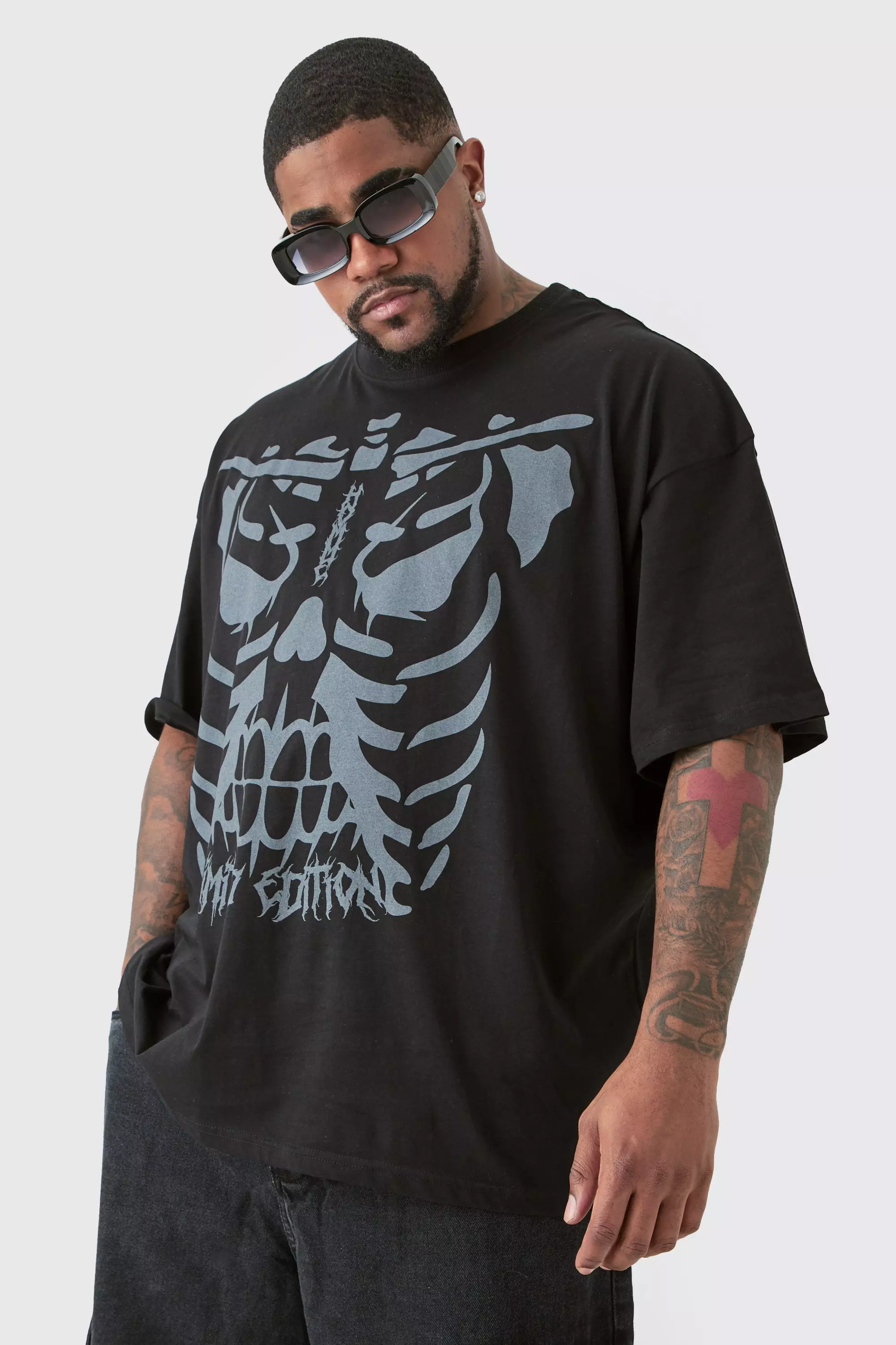 Plus Skeleton Graphic T-shirt In Black Black