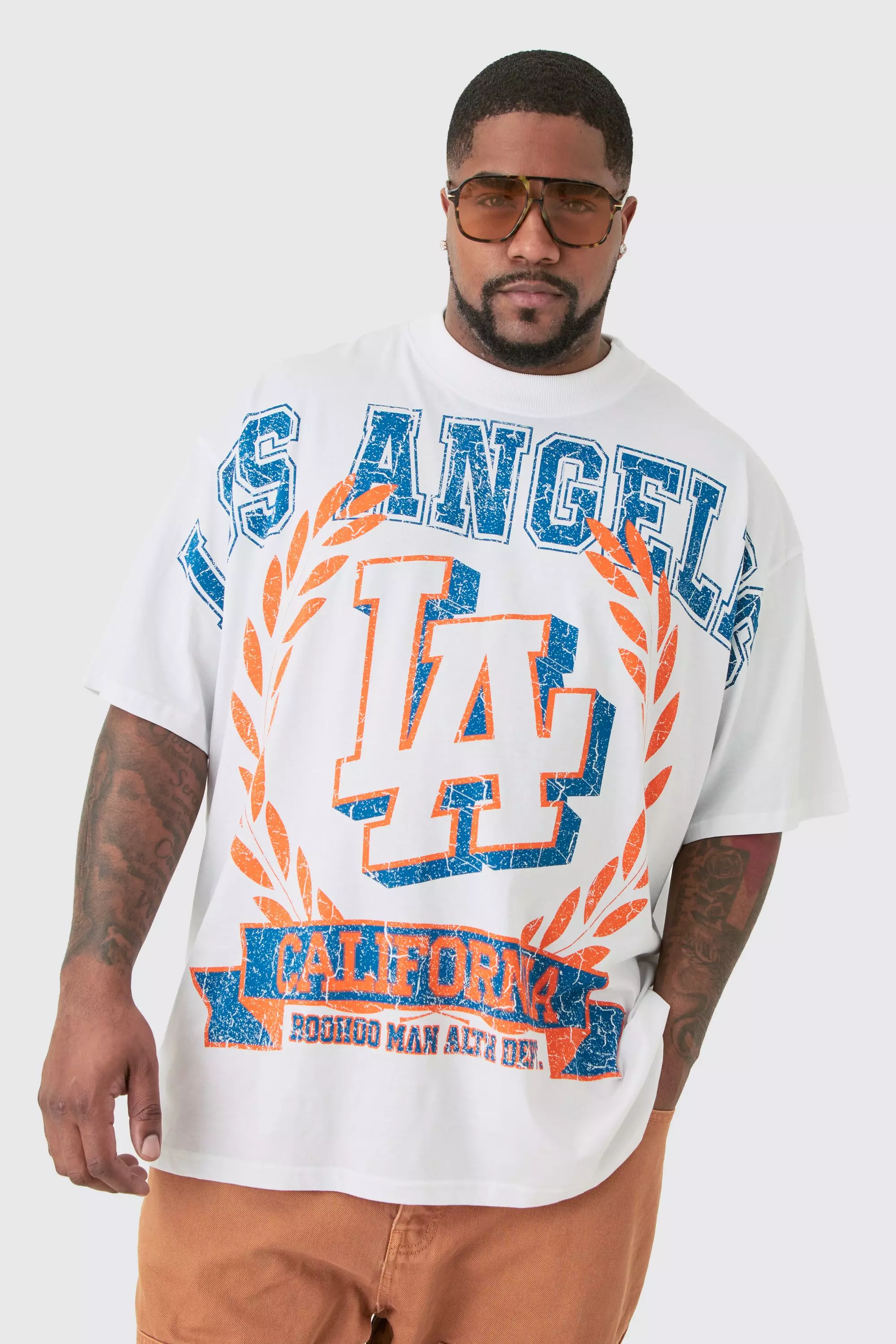 Plus Los Angeles Over The Seam Graphic T-shirt In White White