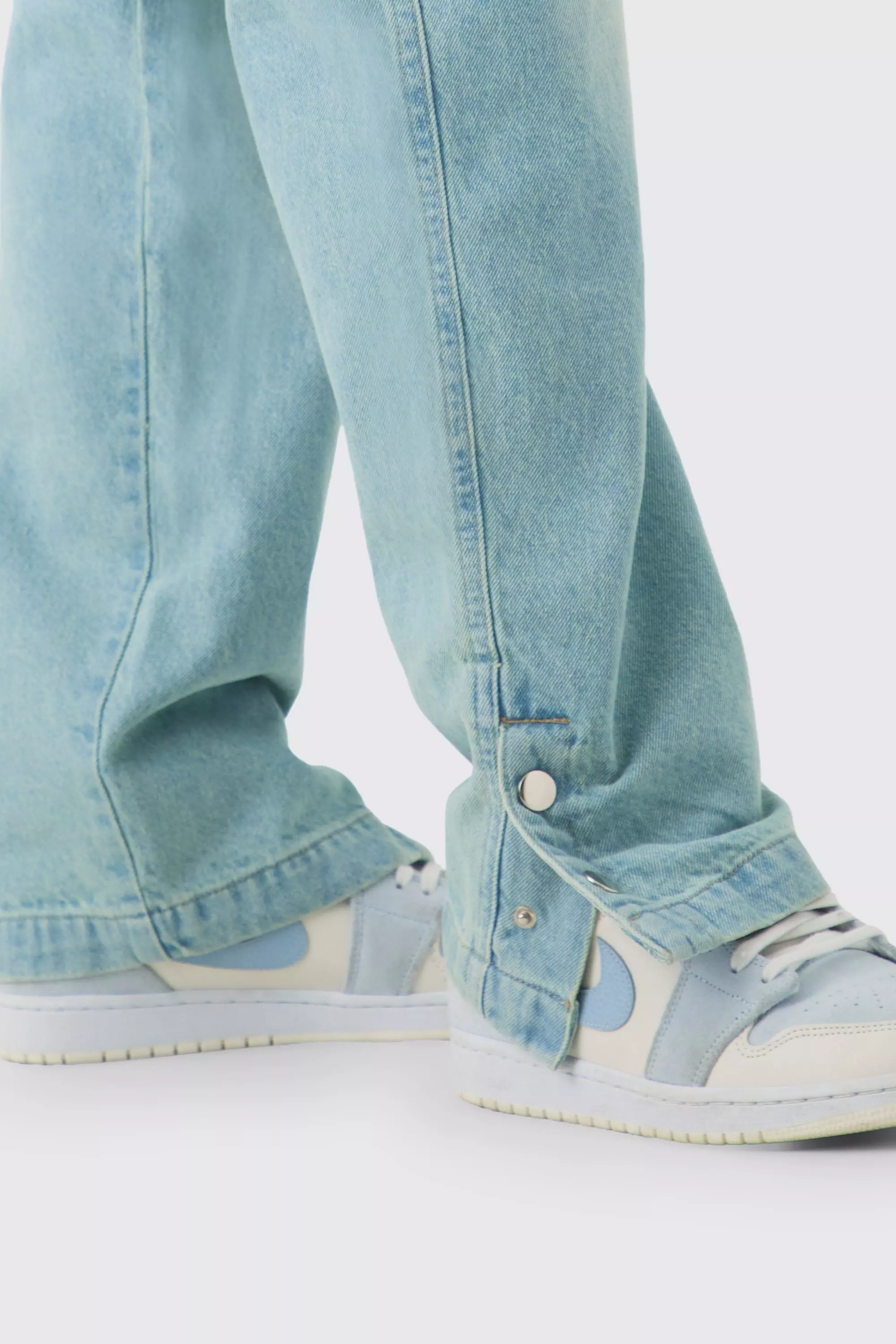 Lockere Cargo-Jeans mit Druckknöpfen, Antique blue alternatives Bild