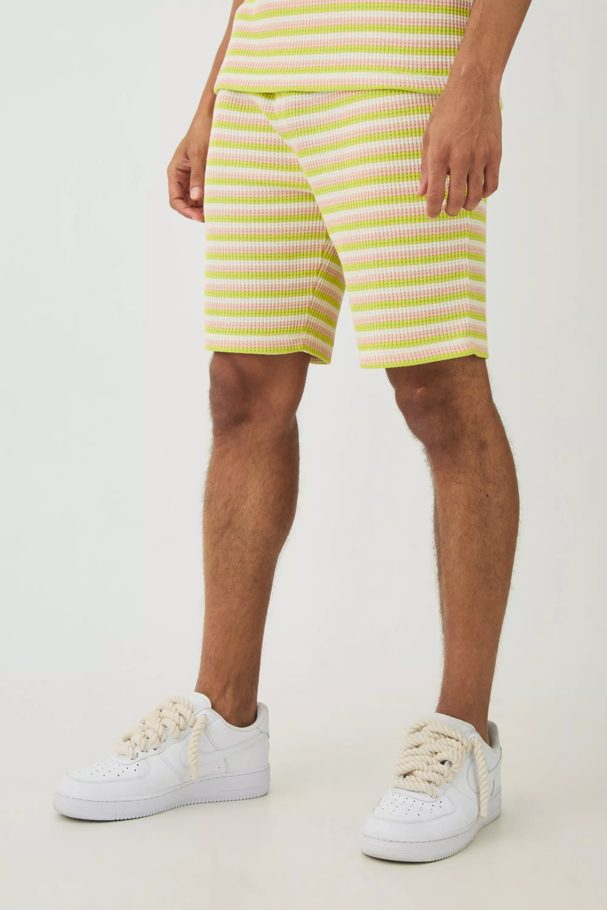 Green Slim Fit Textured Stripe Shorts alternative image