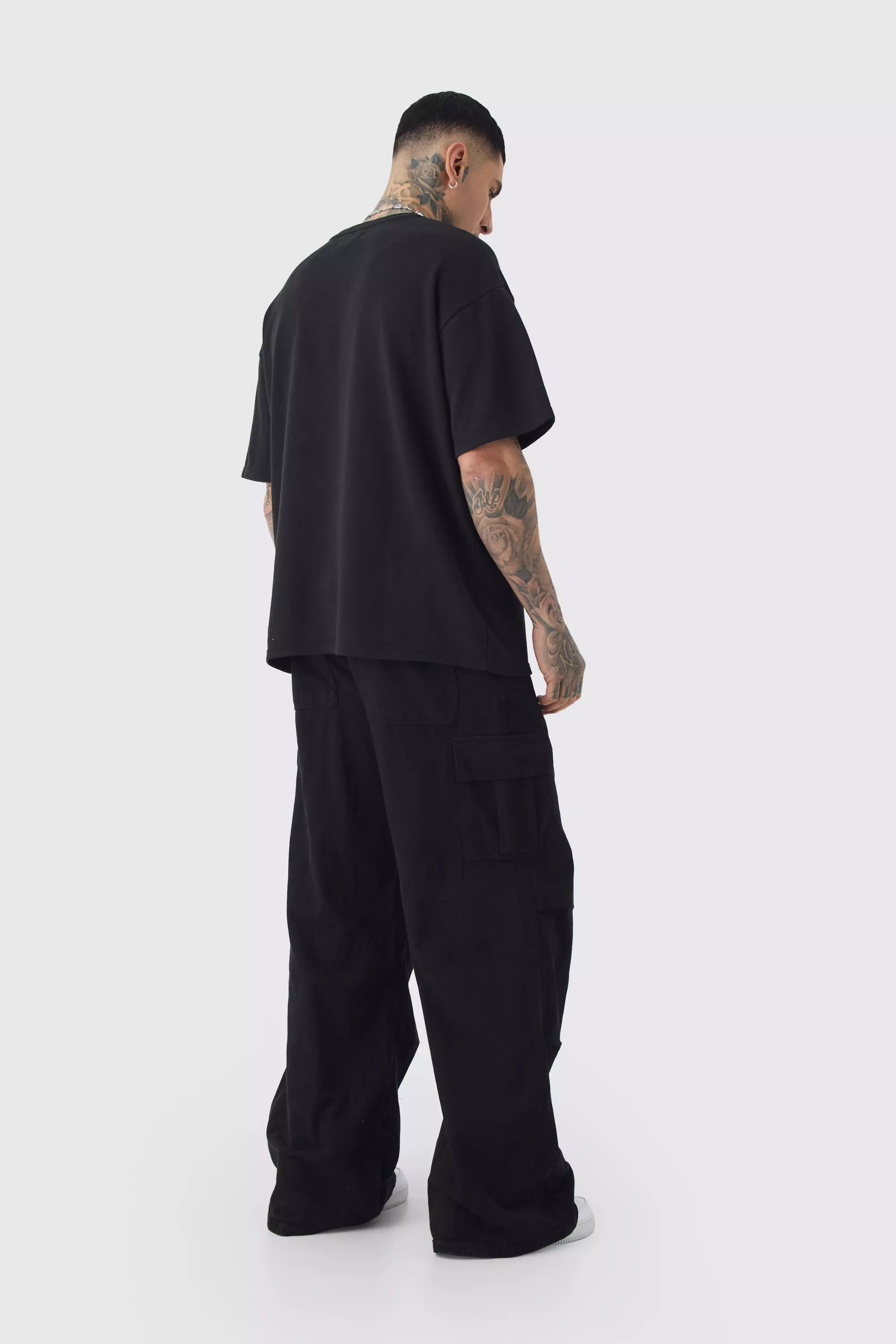 Tall Extreme Baggy Fit Cargo Trousers In Black alternative image