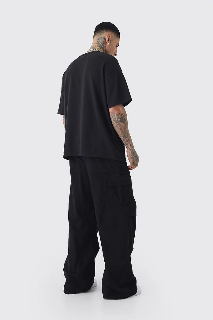 Tall Extreme Baggy Fit Cargo Pants In Black | boohooMAN USA Tall Extreme Baggy Fit Cargo Pants In Black | boohooMAN USA