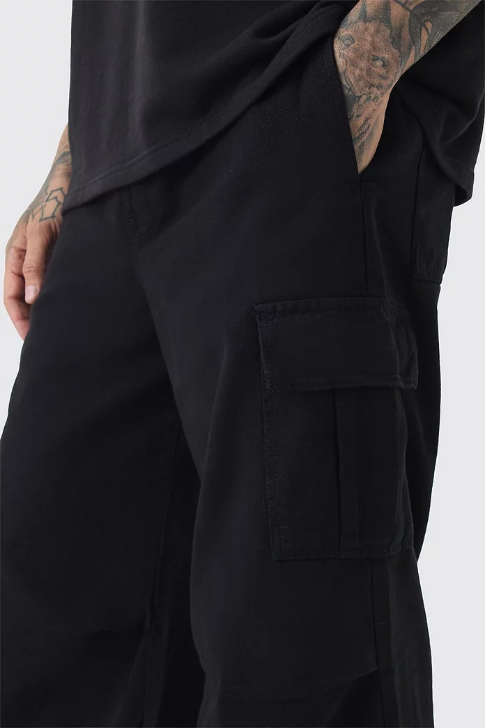 Tall Extreme Baggy Fit Cargo Pants In Black | boohooMAN USA Tall Extreme Baggy Fit Cargo Pants In Black | boohooMAN USA