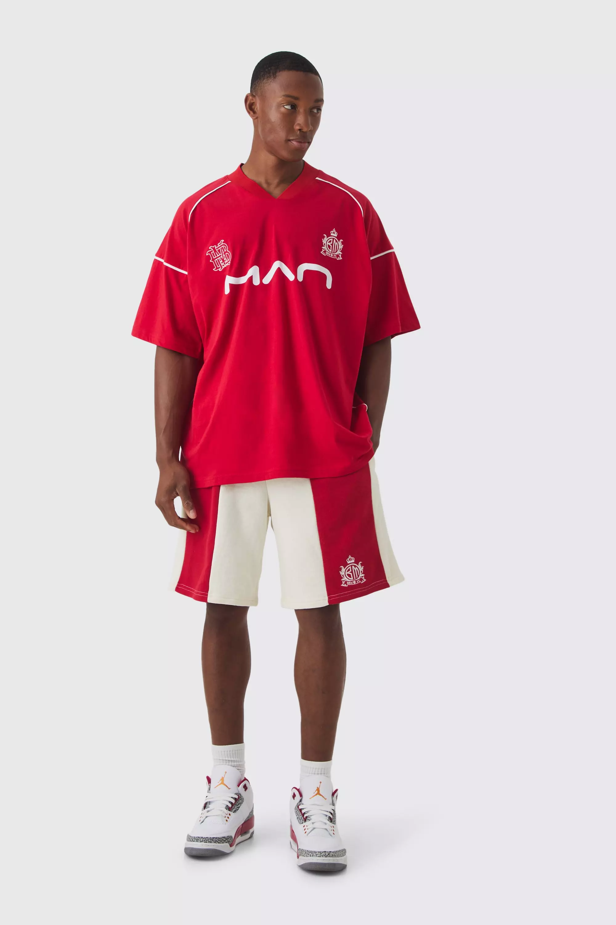 Man Oversized Raglan Football T-shirt & Panelled Short Set Red