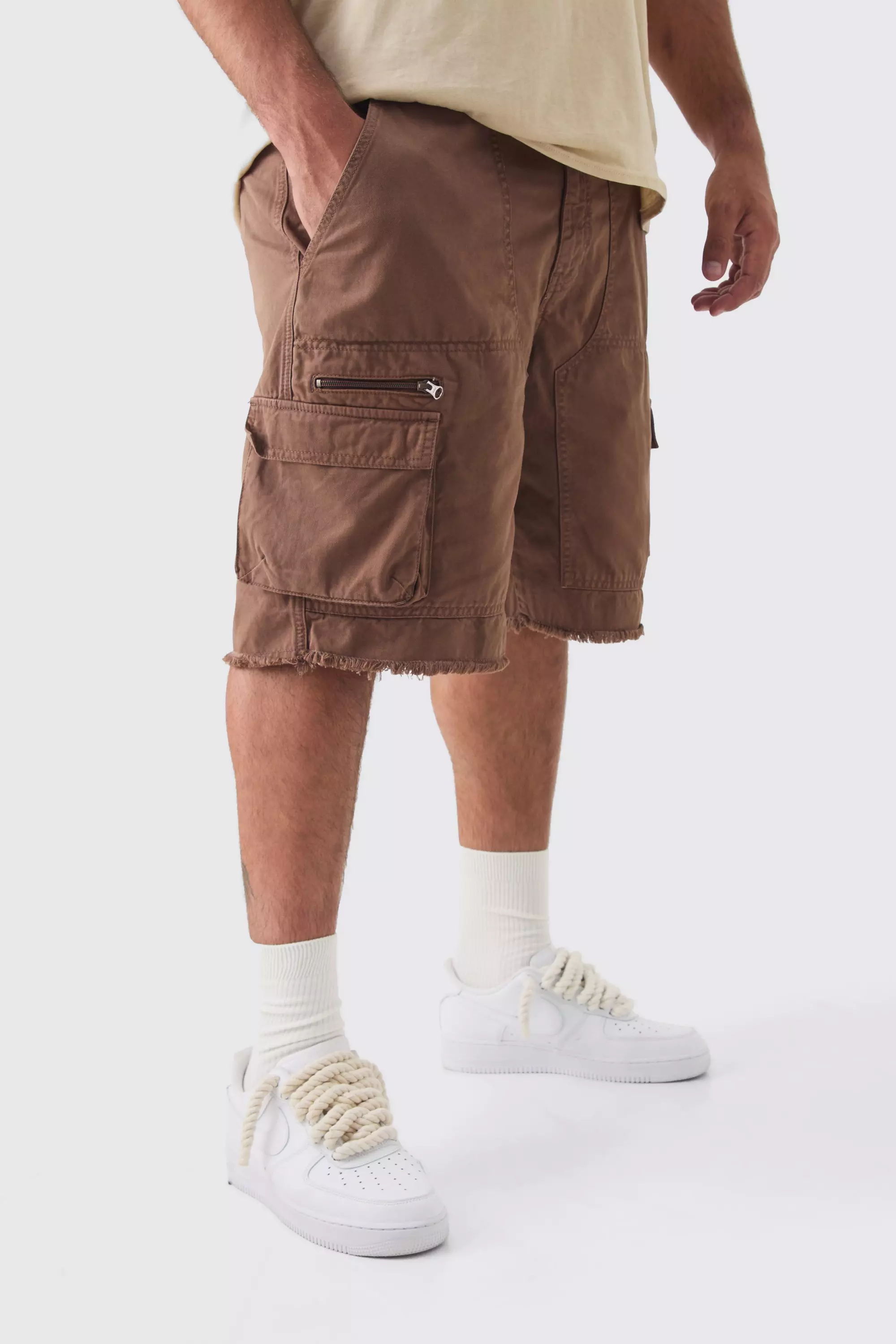 Plus Fixed Waist Raw Hem Relaxed Cargo Shorts Chocolate