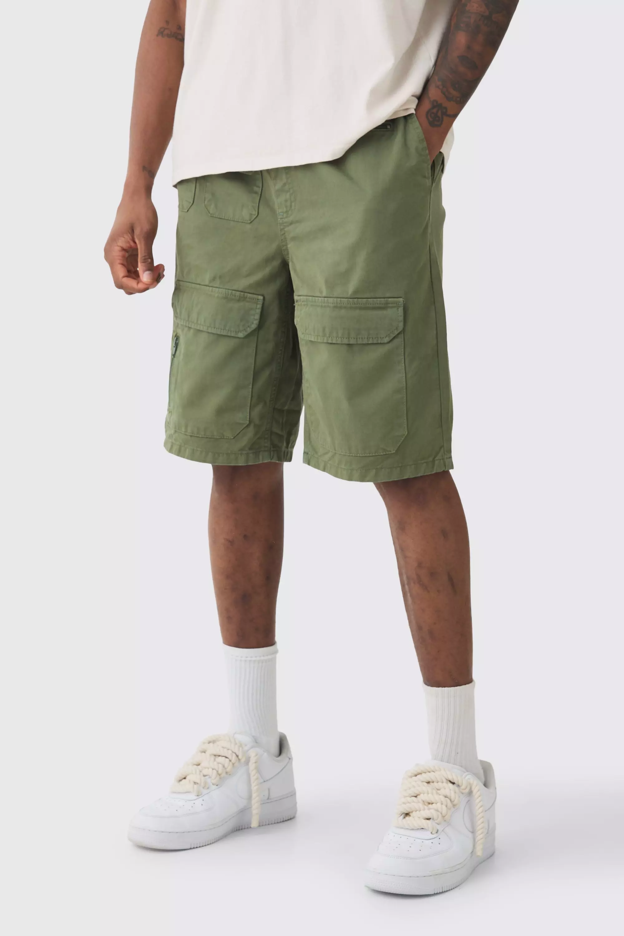 Tall Elasticated Waist Relaxed Contrast Drawcord Shorts boohooMAN IE