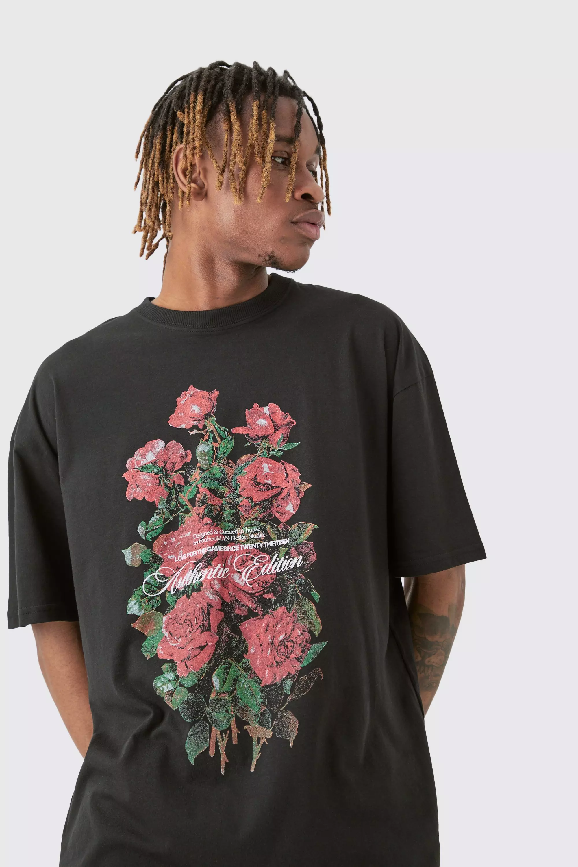Black Tall Bloemen T-Shirt Met Print alternatieve afbeelding