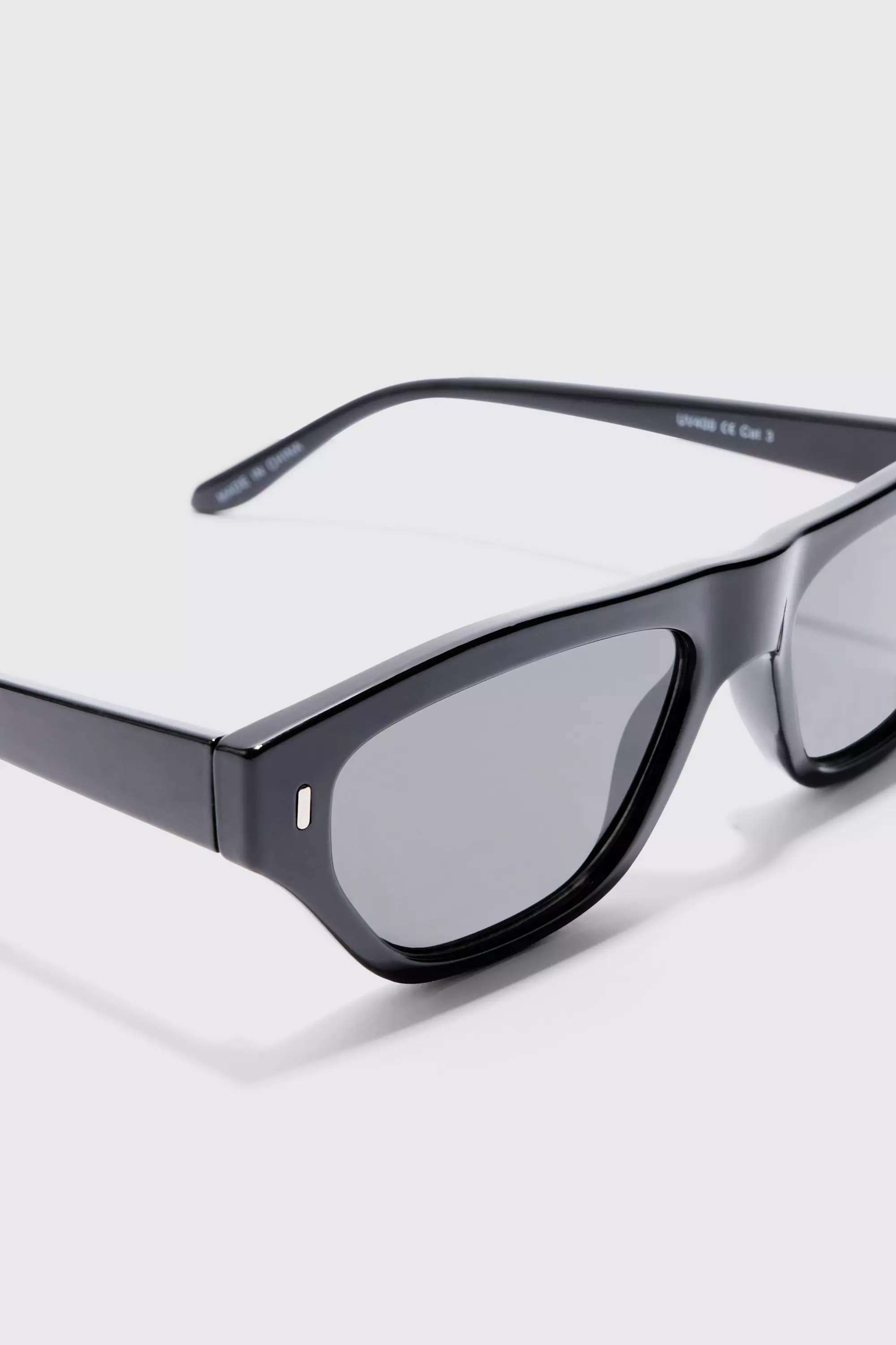 Plastic Chunky Frame Sunglasses In Black alternative image