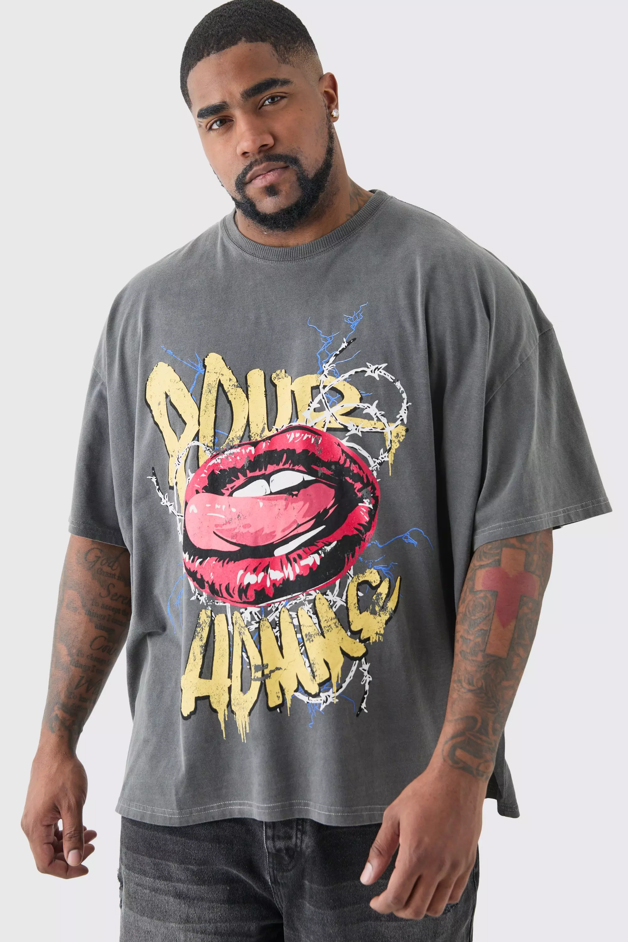 Grey Plus Pour Homme Lips T-shirt In Acid Wash