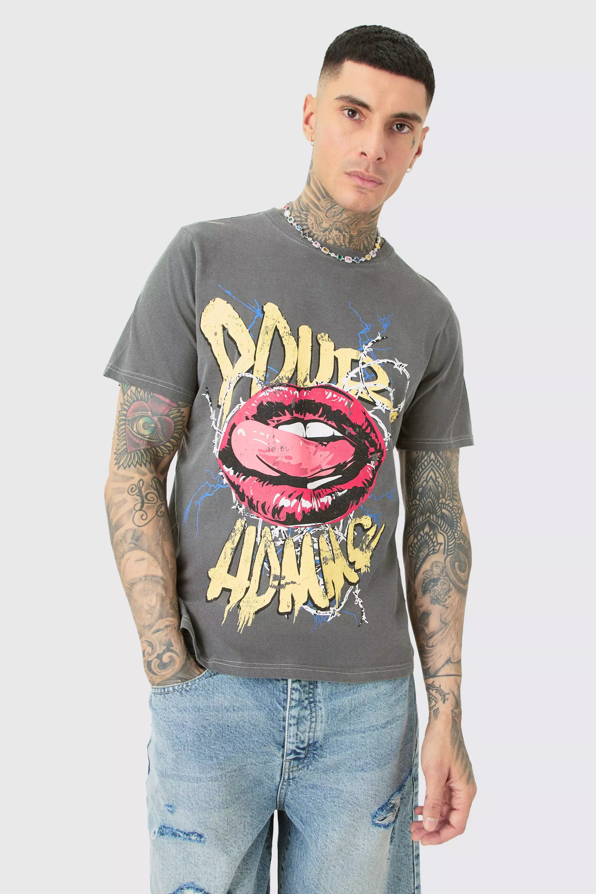 Tall Pour Homme Lips T-shirt In Acid Wash Grey