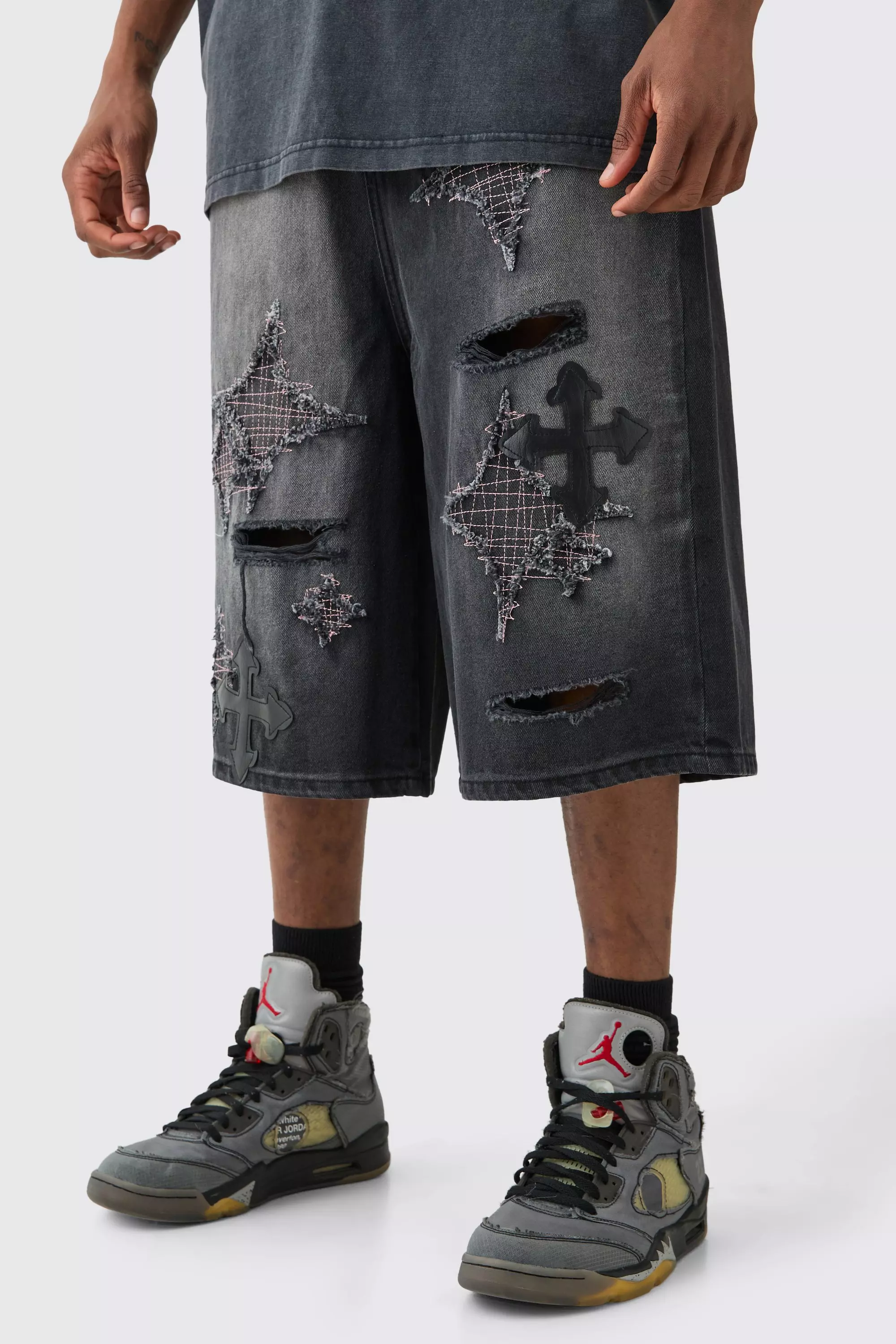 Black Tall Distressed Applique Raw Hem Jorts