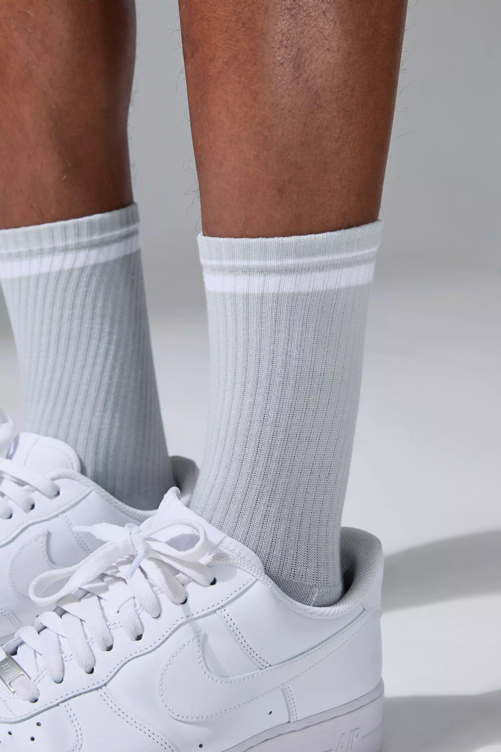 Man Socken mit Rundhals-Ausschnitt, Light grey alternatives Bild