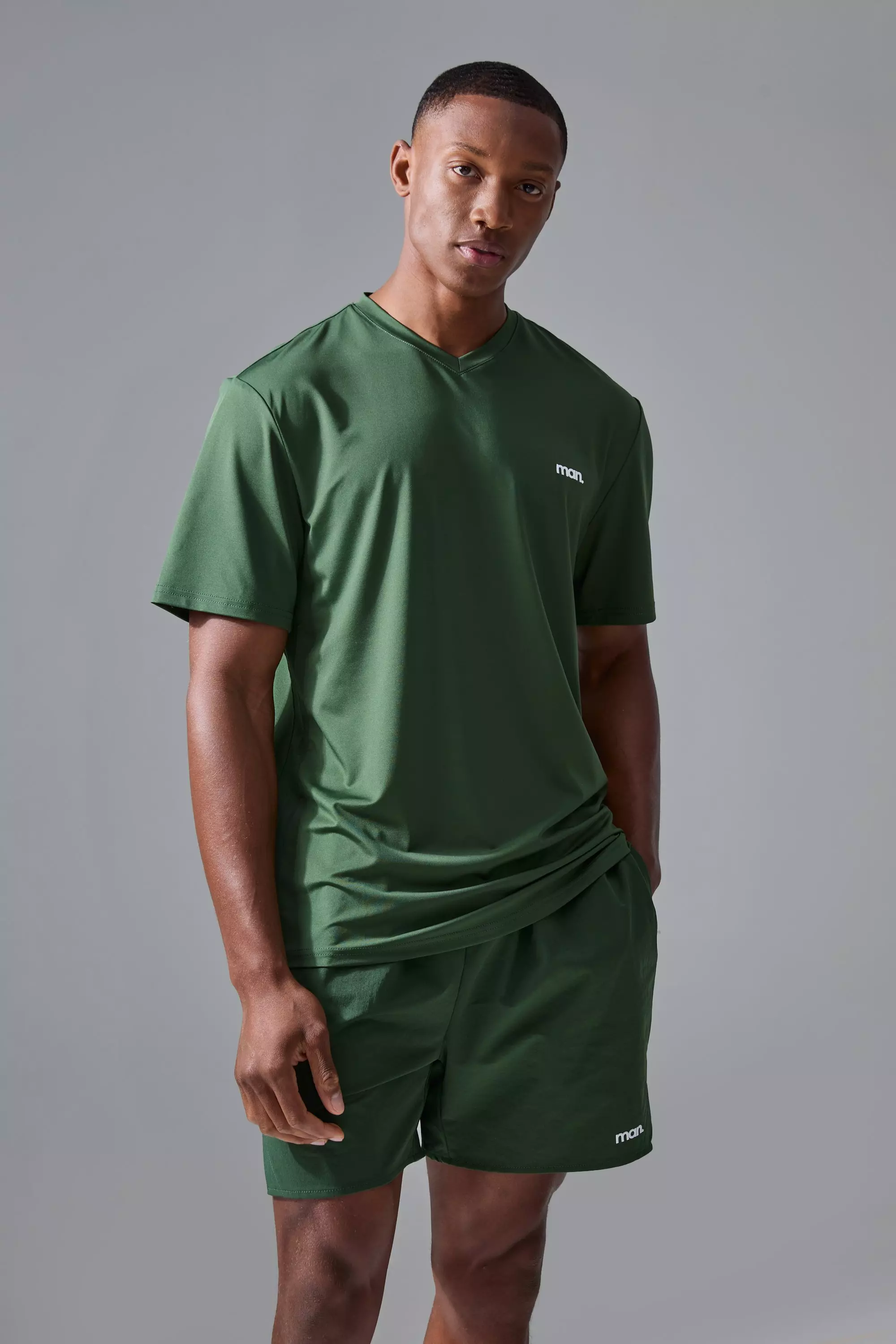 Man Sport V Neck Performance T-shirt Green