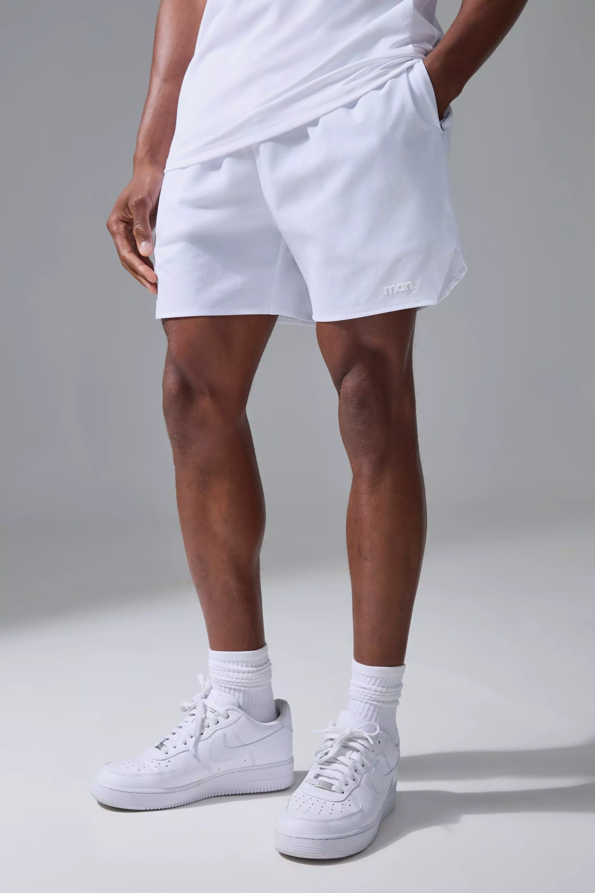 Man Sport Side Split 5inch Short White