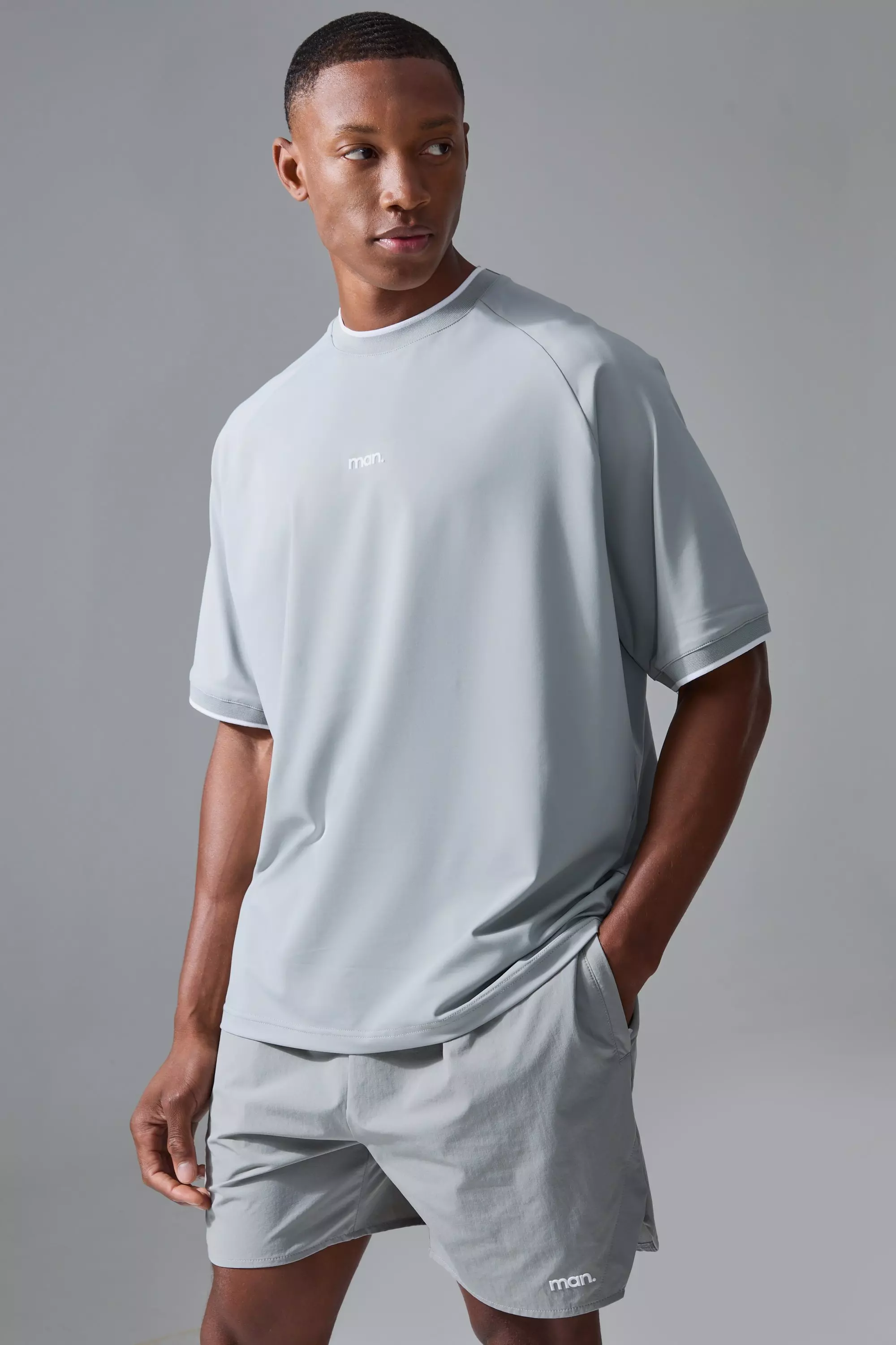 Man Sport Oversized Performance T-shirt Light grey