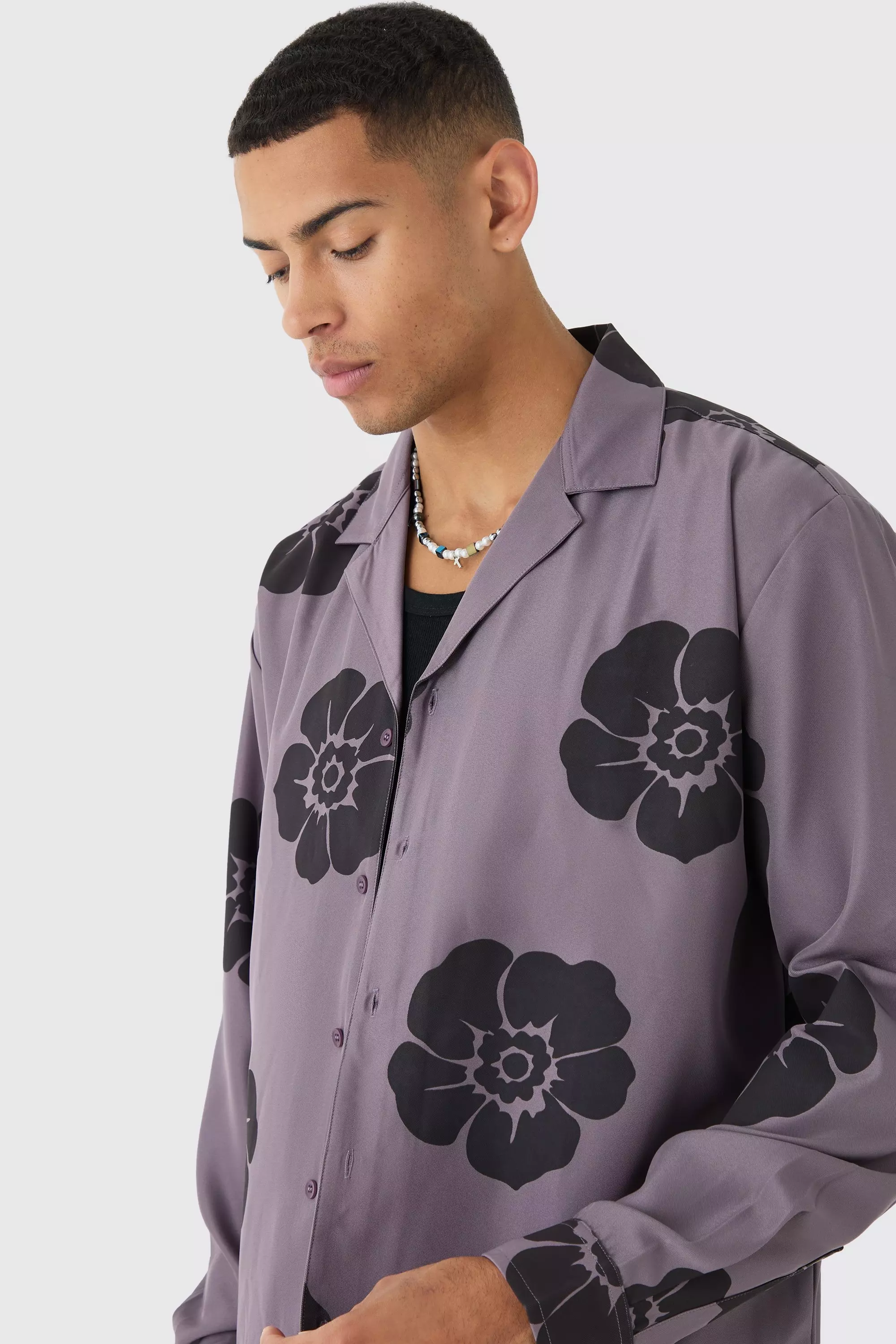 Langärmliges florales Oversize Twill-Hemd, Mauve alternatives Bild
