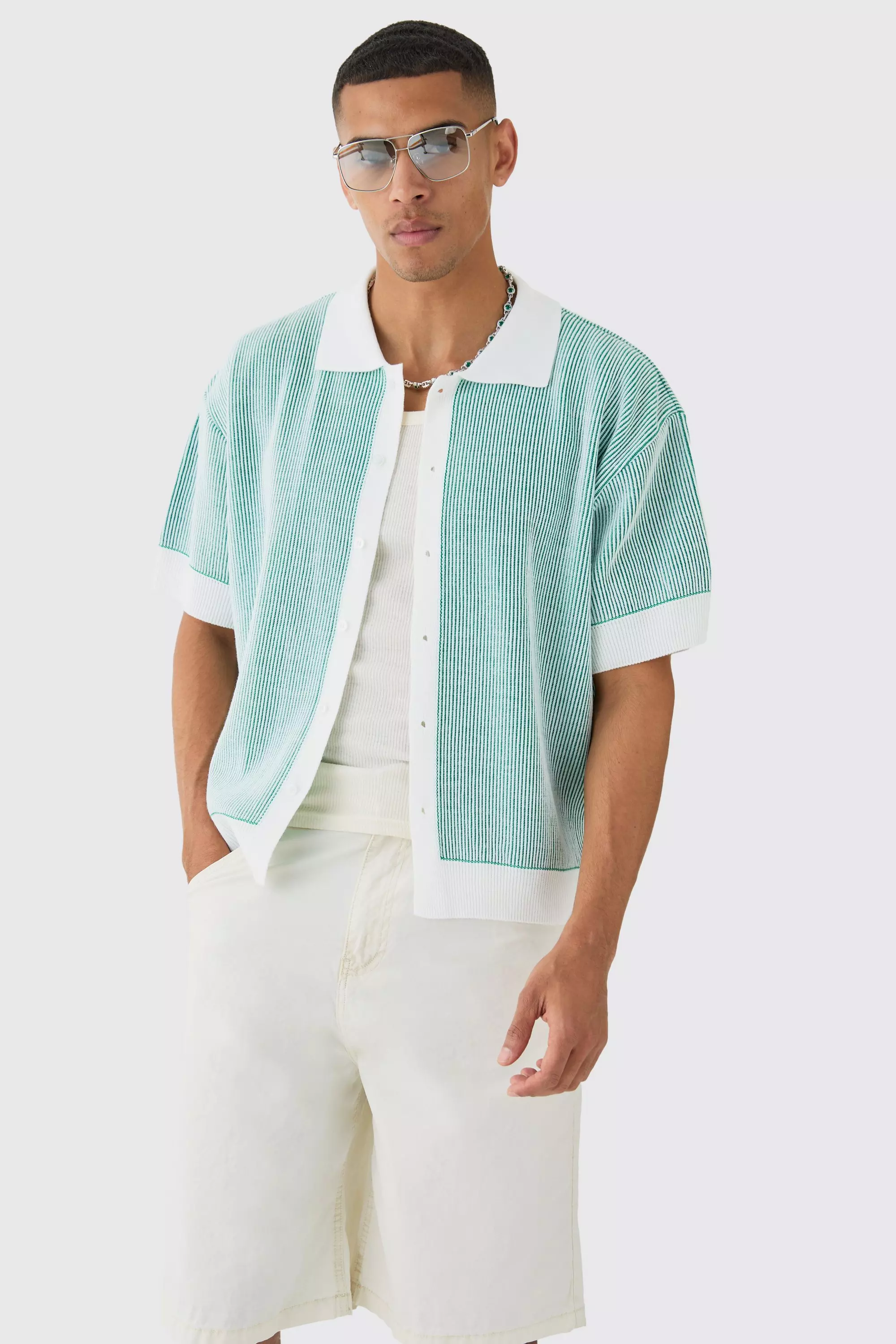 Zweifarbiges kastiges Oversize Strick-Hemd, Green alternatives Bild