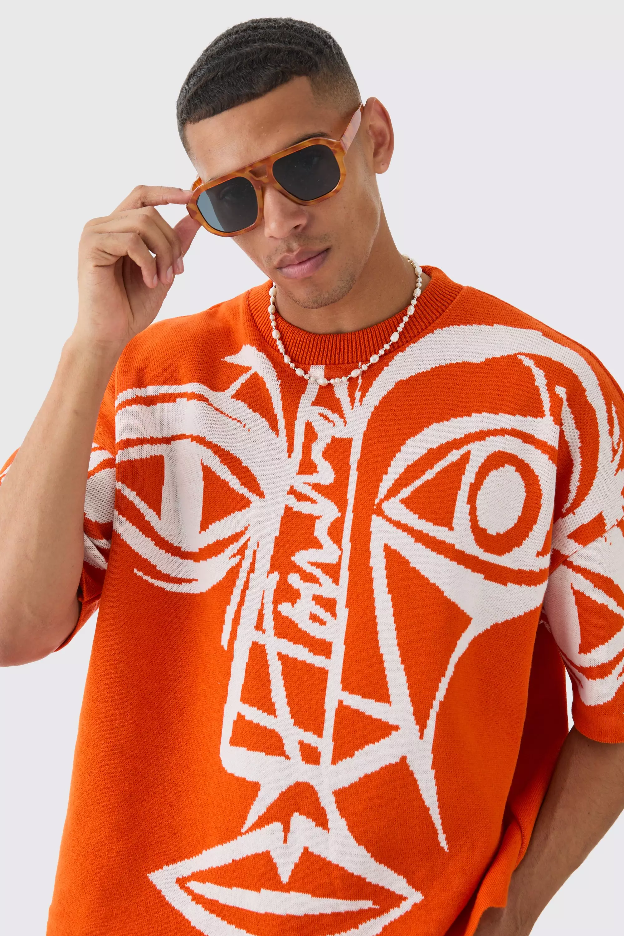 Oversized Face Line Drawing Knitted T-shirt | boohooMAN USA