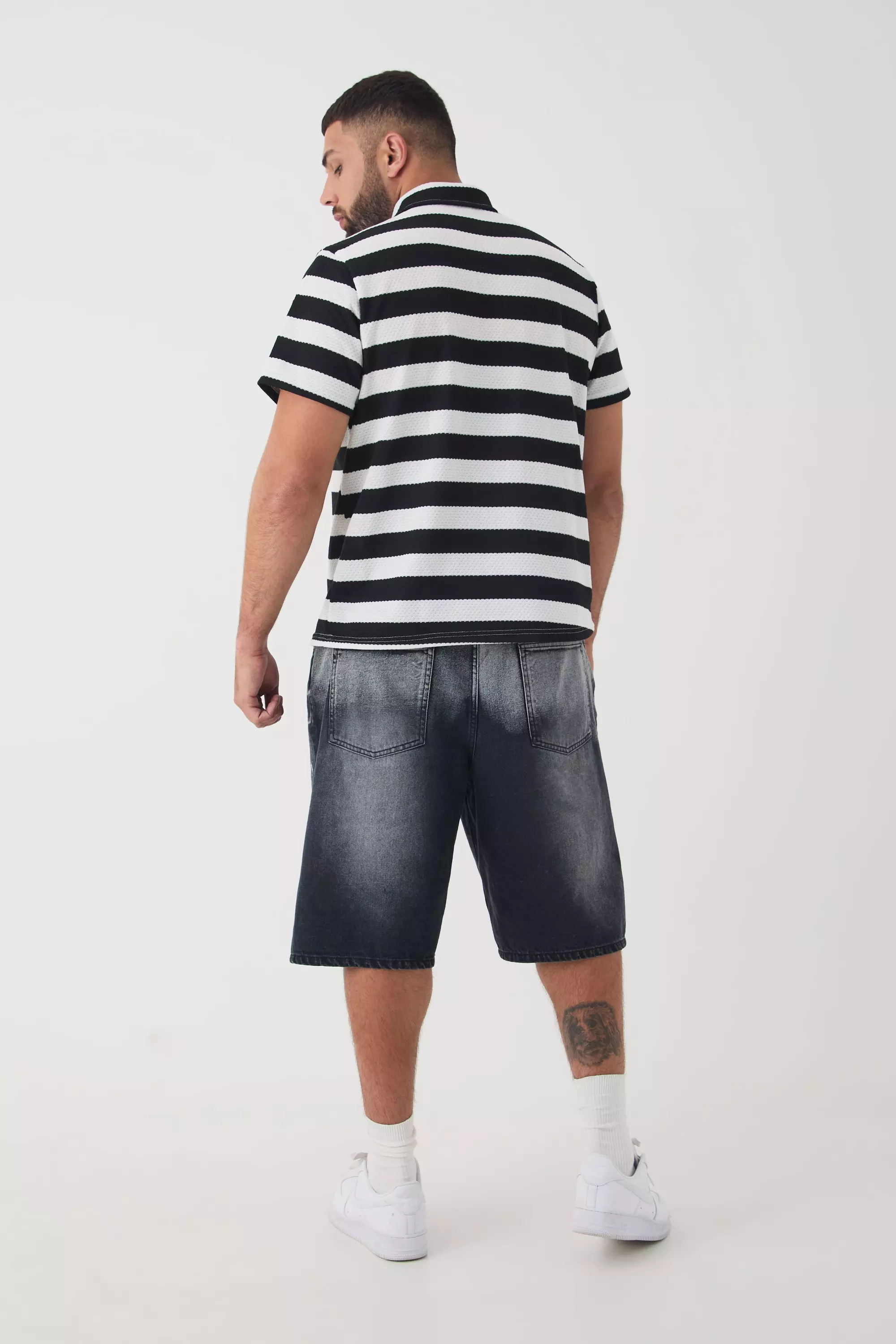 Black Plus Gestreepte Polo Met Textuur alternatieve afbeelding