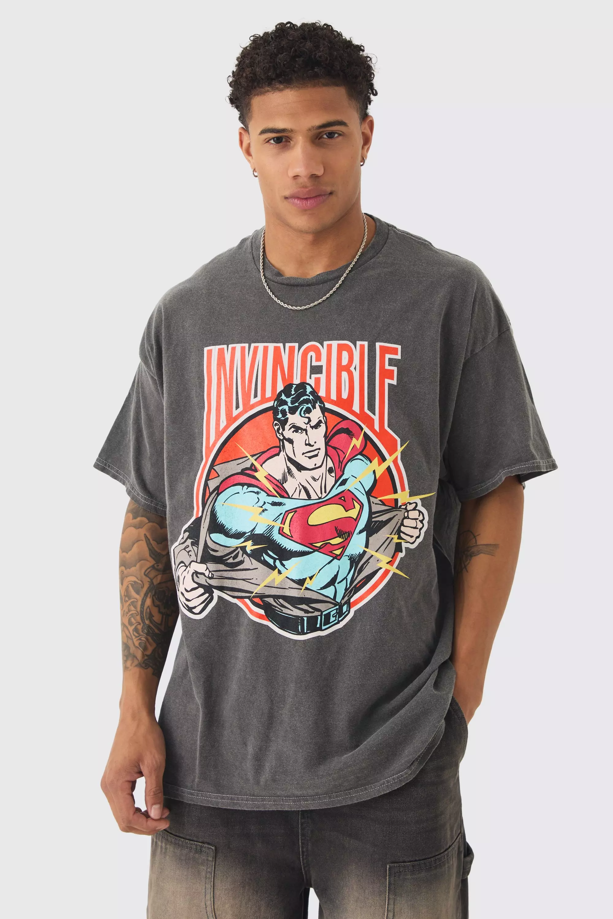 Charcoal Oversized Superman Wash License T-shirt alternative image