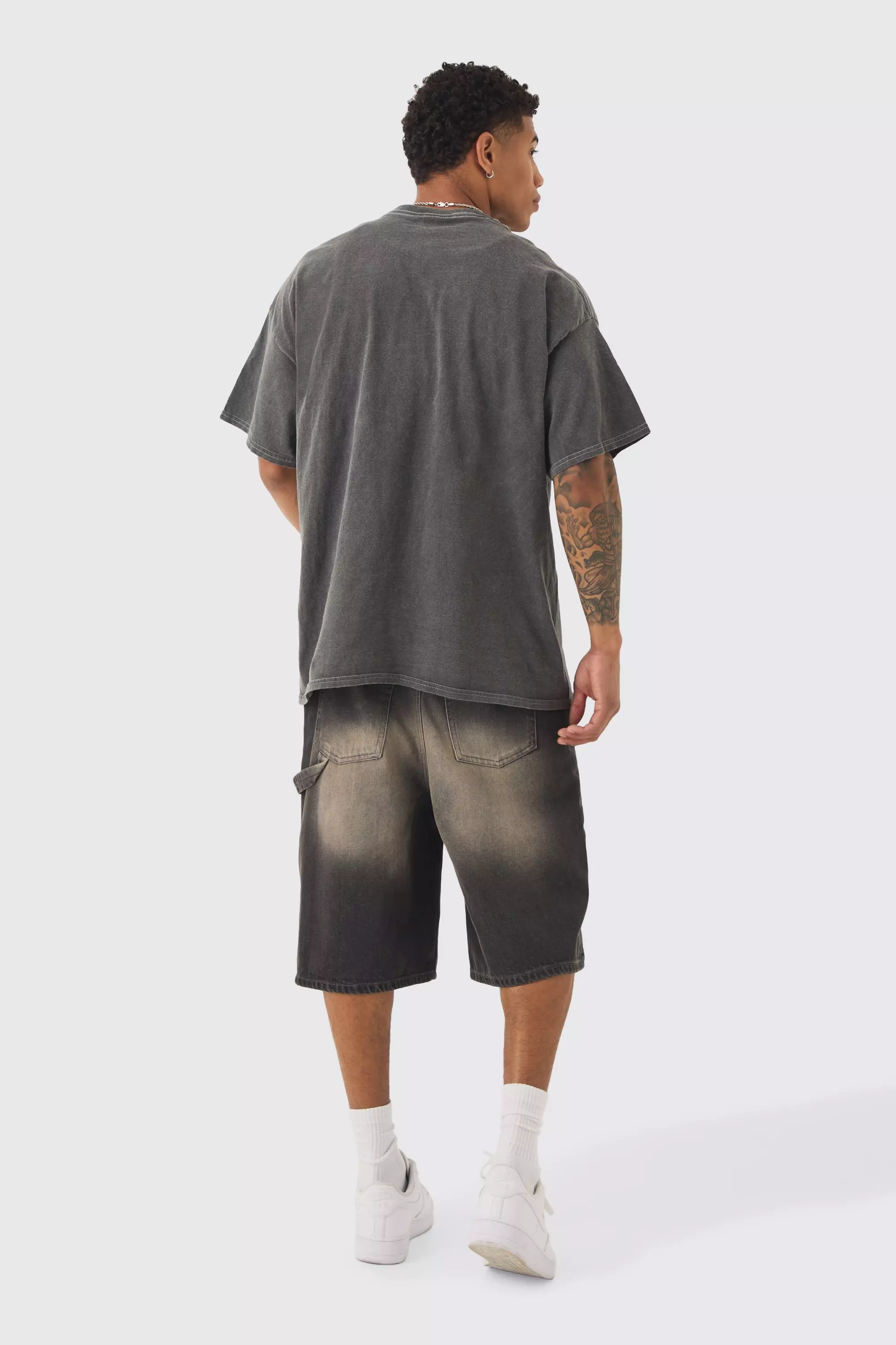 Charcoal Oversized Superman Wash License T-shirt alternative image