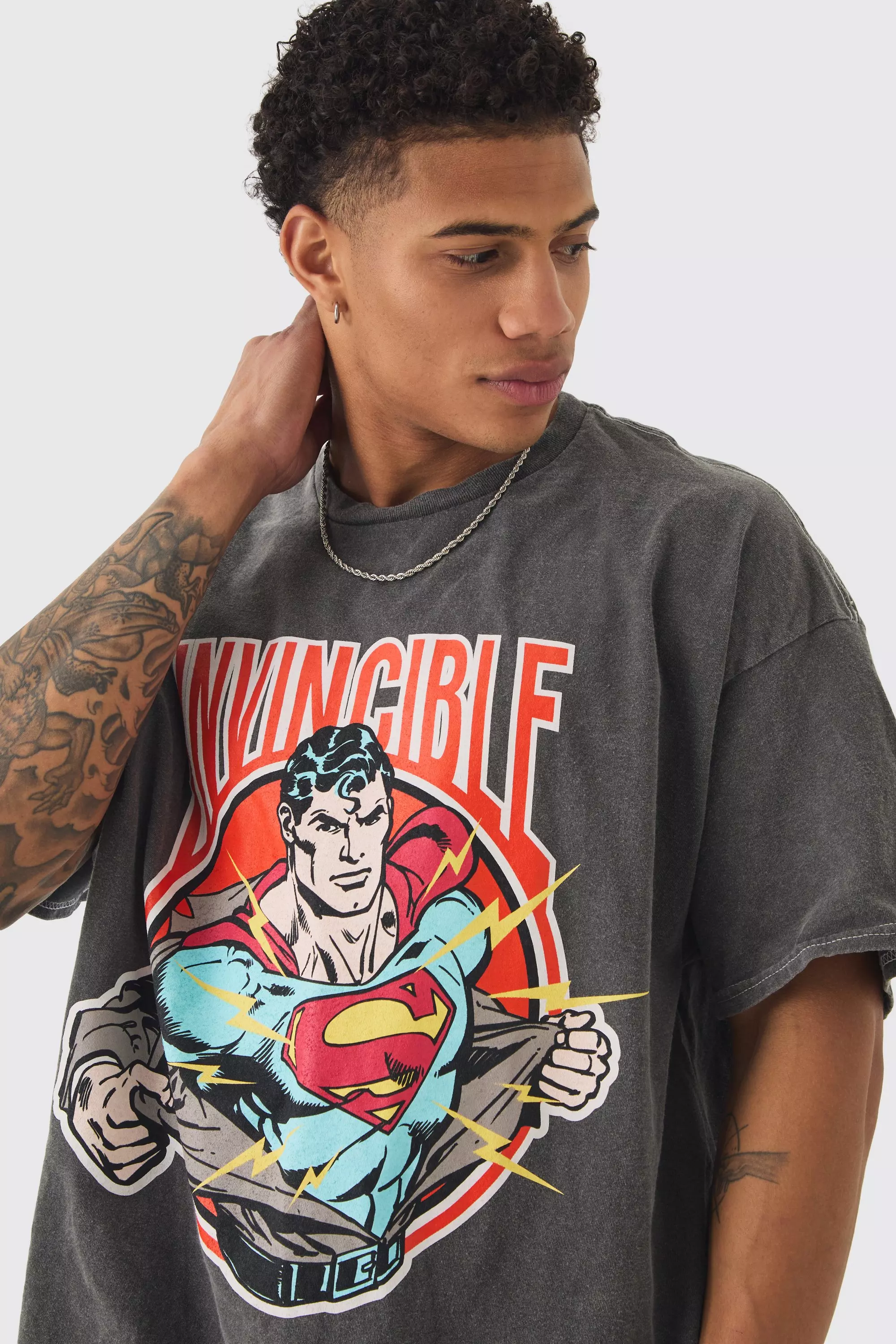 Charcoal Oversized Superman Wash License T-shirt alternative image