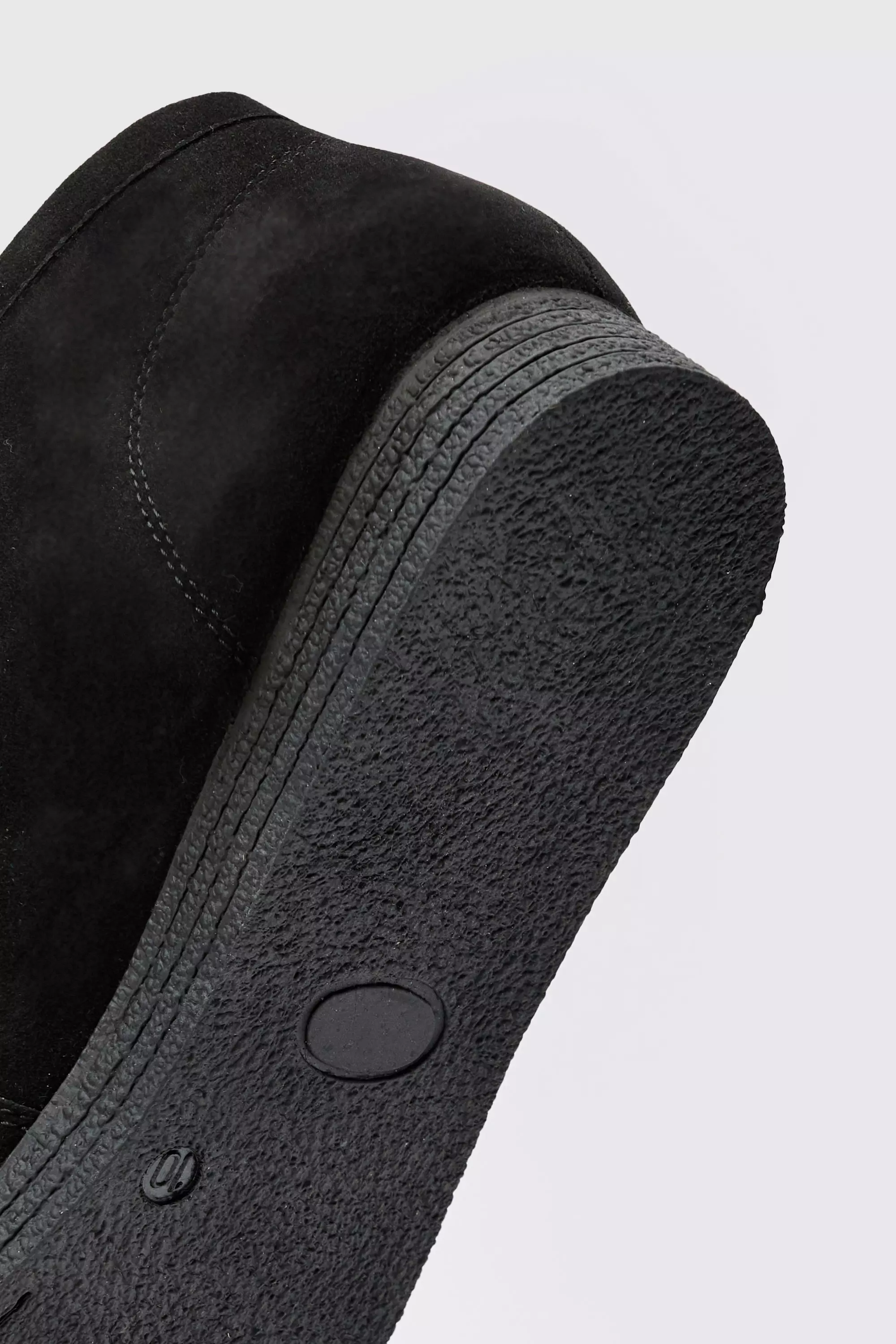 Black Zwarte Nep Suède Schoenen Met Reliëf En Logo alternatieve afbeelding